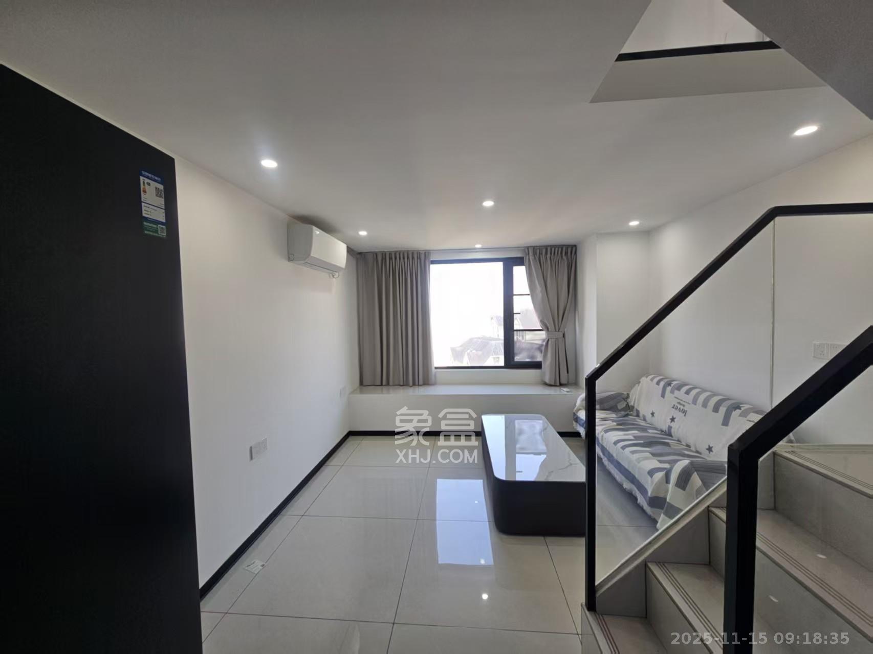 金地峯范  2室1厅1卫    2100.0元/月室内图