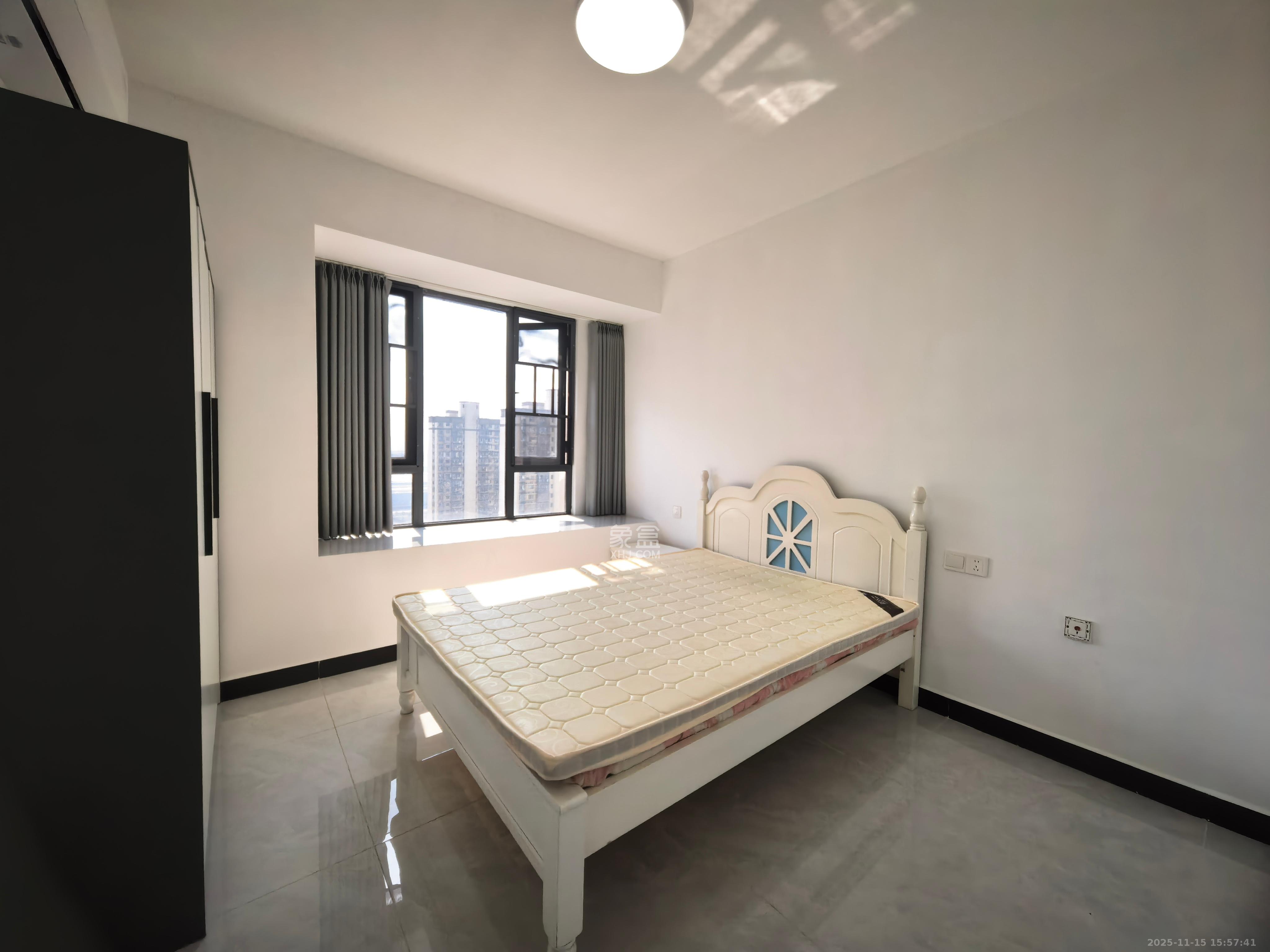 真人桥家园二期  2室2厅1卫    1700.0元/月室内图