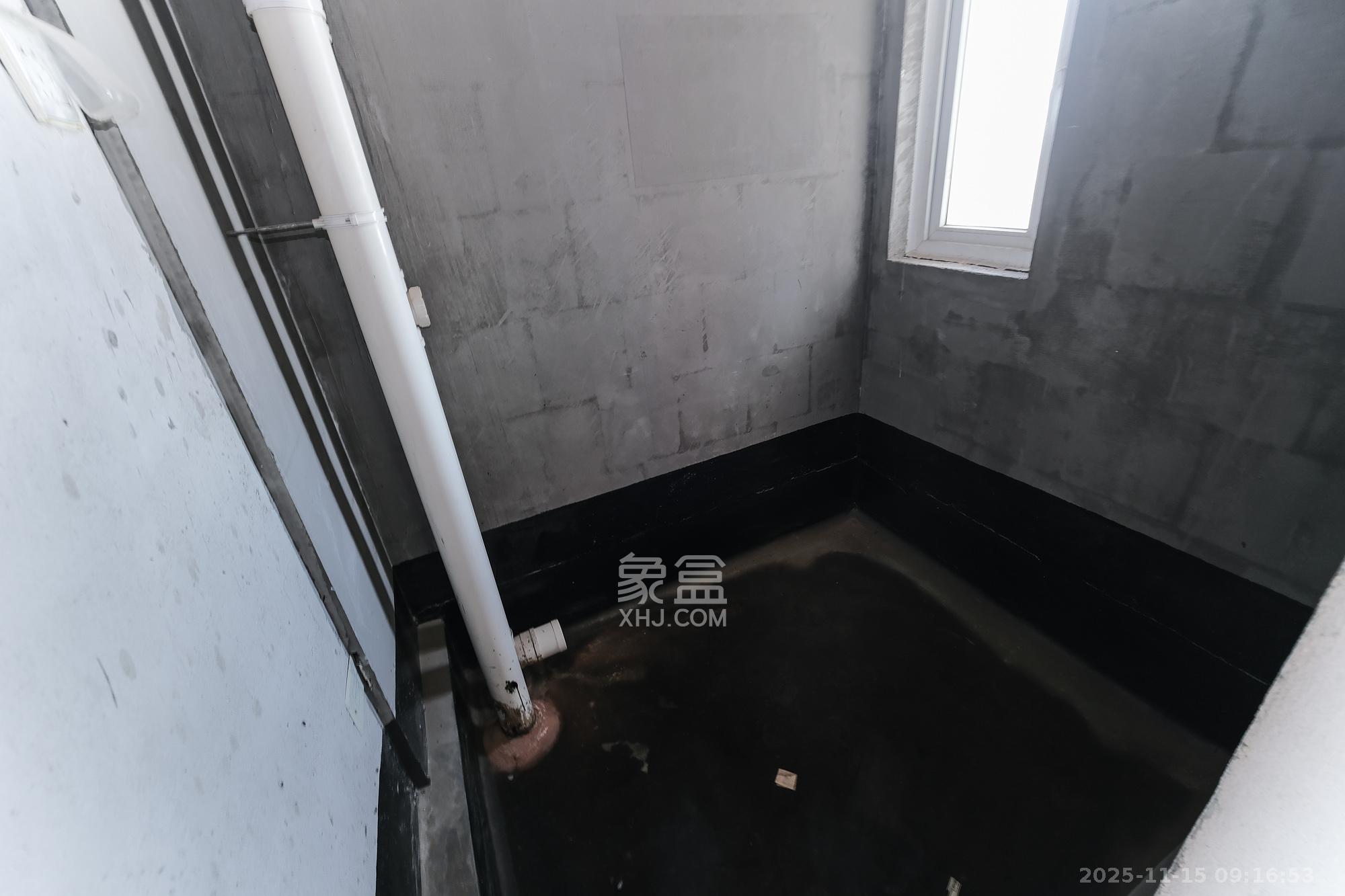 和悦城(蟠龙景苑)  3室2厅2卫    70.0万卫生间