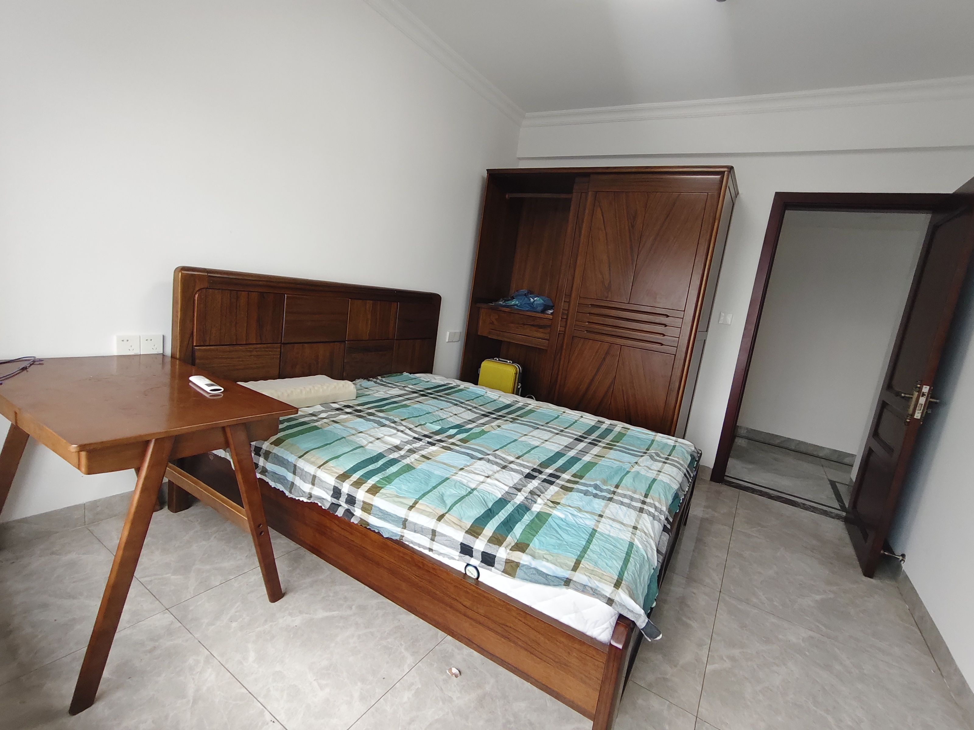 消防总队琼山住宅小区 3室2厅3卫 3000.0元/月 消防总队琼山住宅小区 3室2厅3卫 3000.0元/月室内图