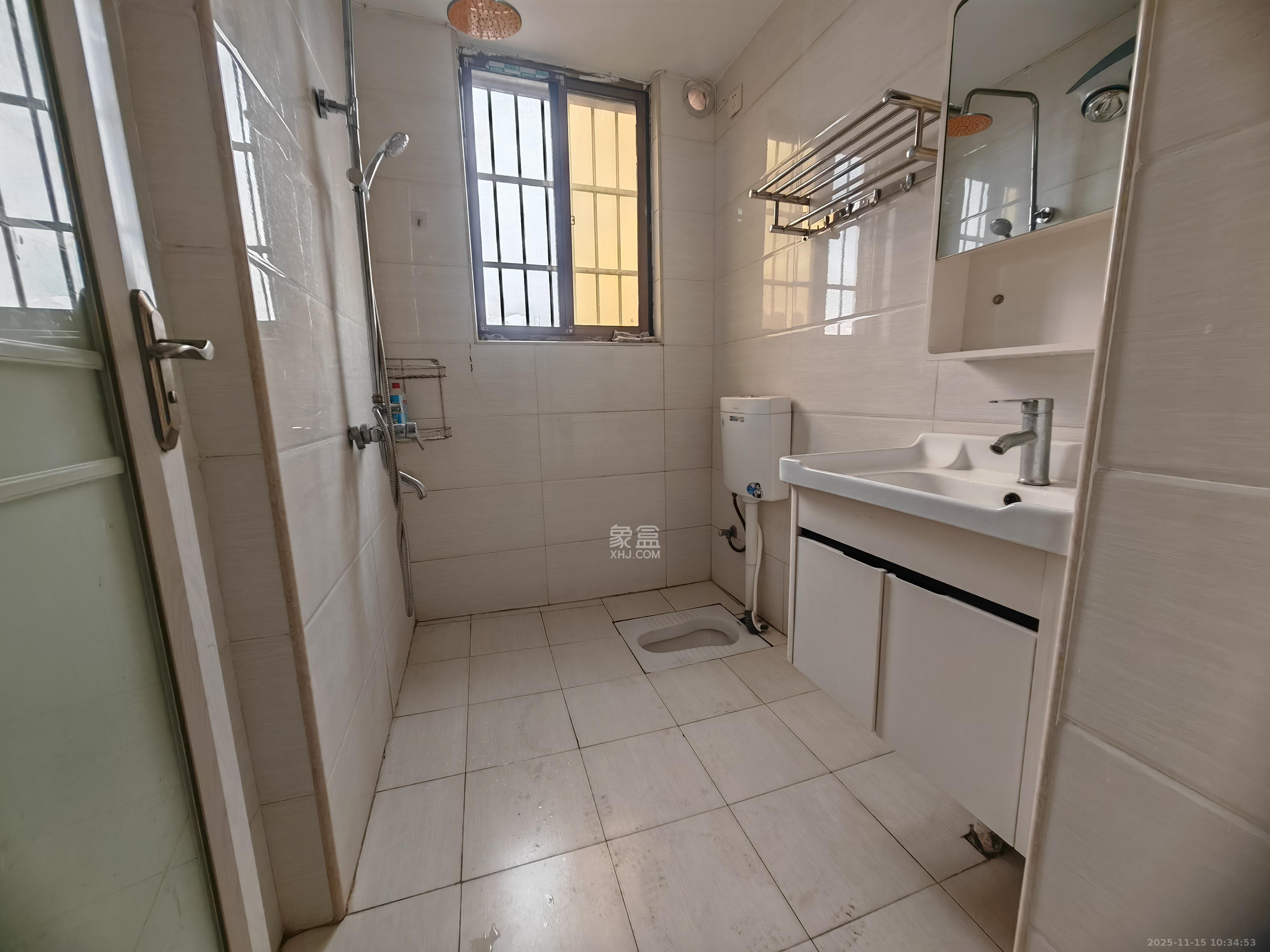 君悦紫园  2室2厅1卫    2600.0元/月室内图