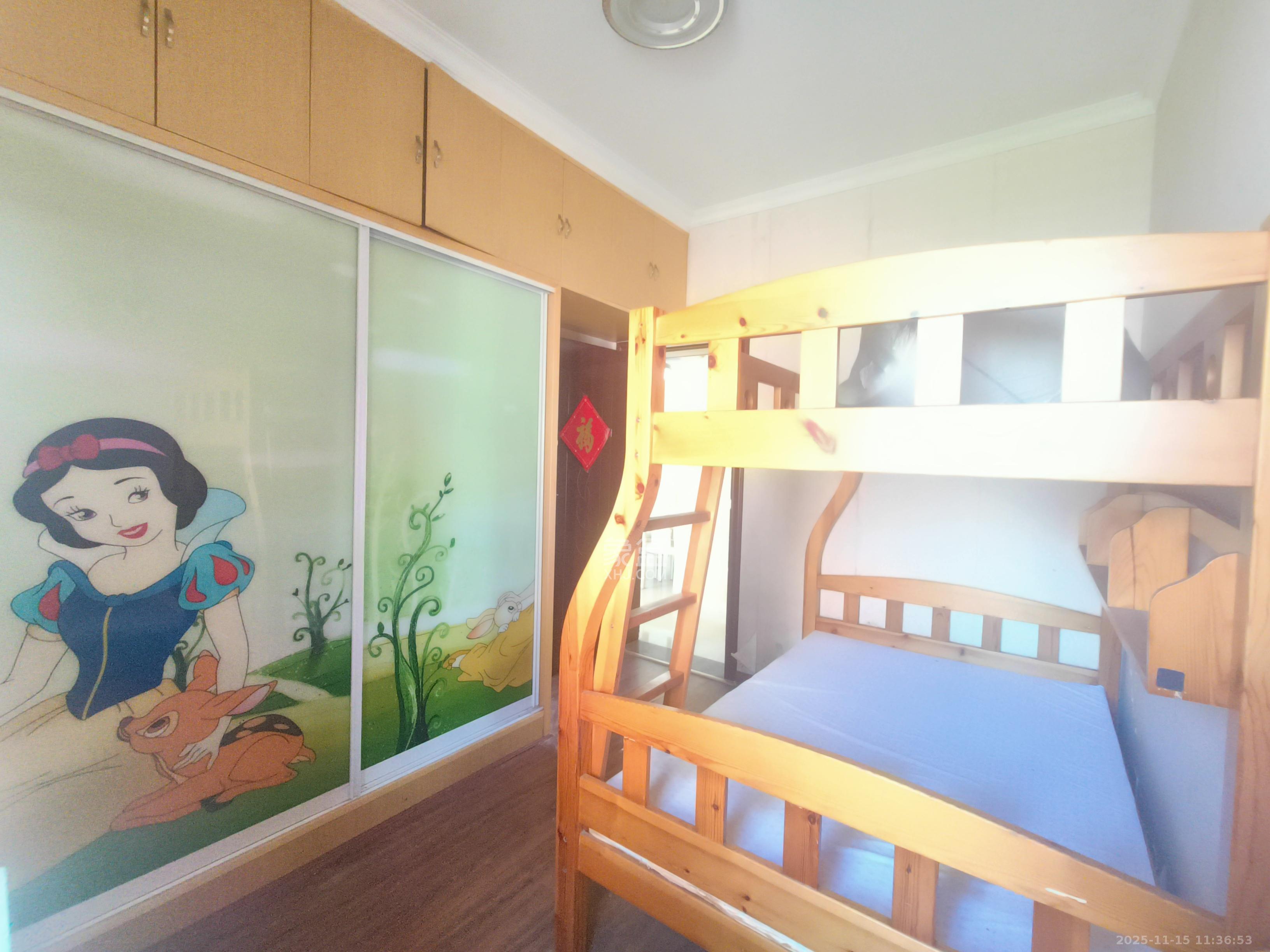 英祥春天  2室2厅1卫    2300.0元/月室内图