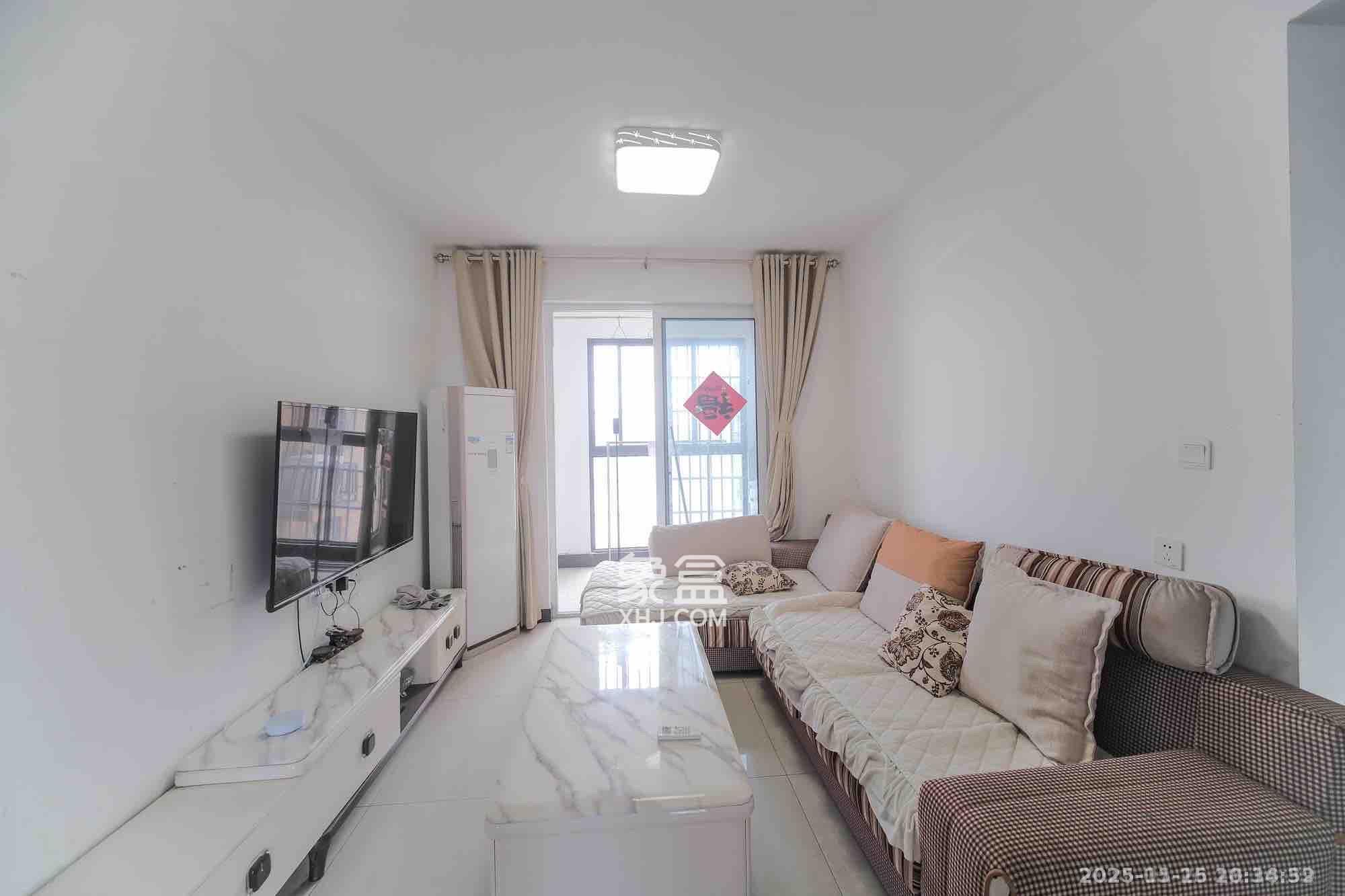 荣盛花语城 3室2厅1卫 1800.0元/月 荣盛花语城 3室2厅1卫 1800.0元/月室内图