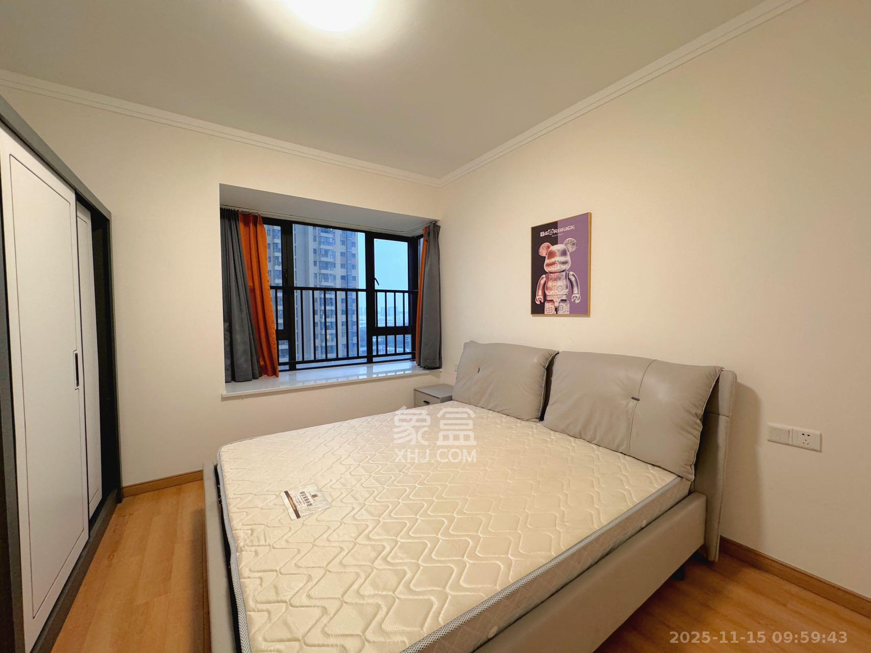 中建嘉和城  4室2厅2卫    2500.0元/月室内图