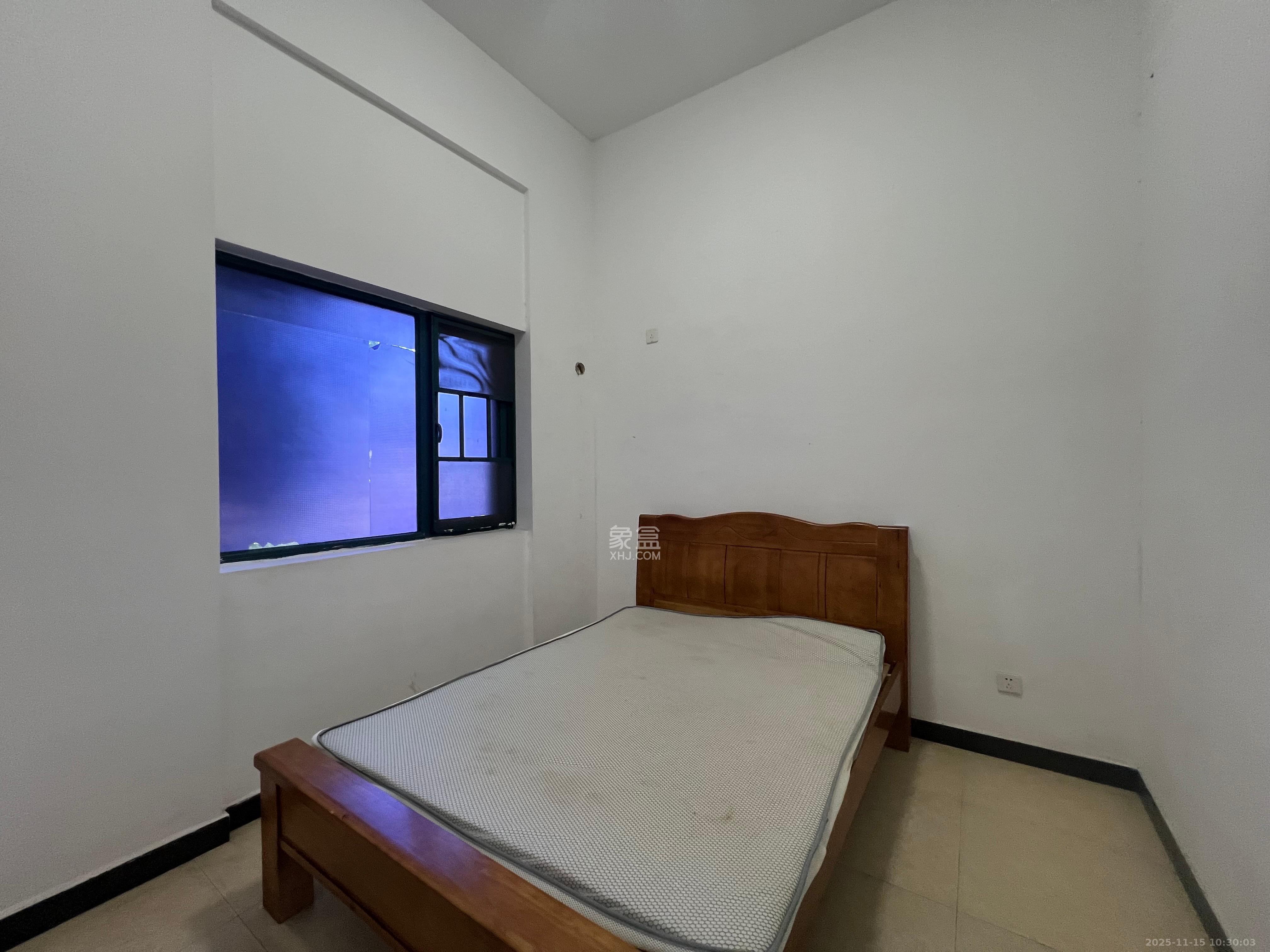 恒大雅苑  3室2厅1卫    2000.0元/月室内图