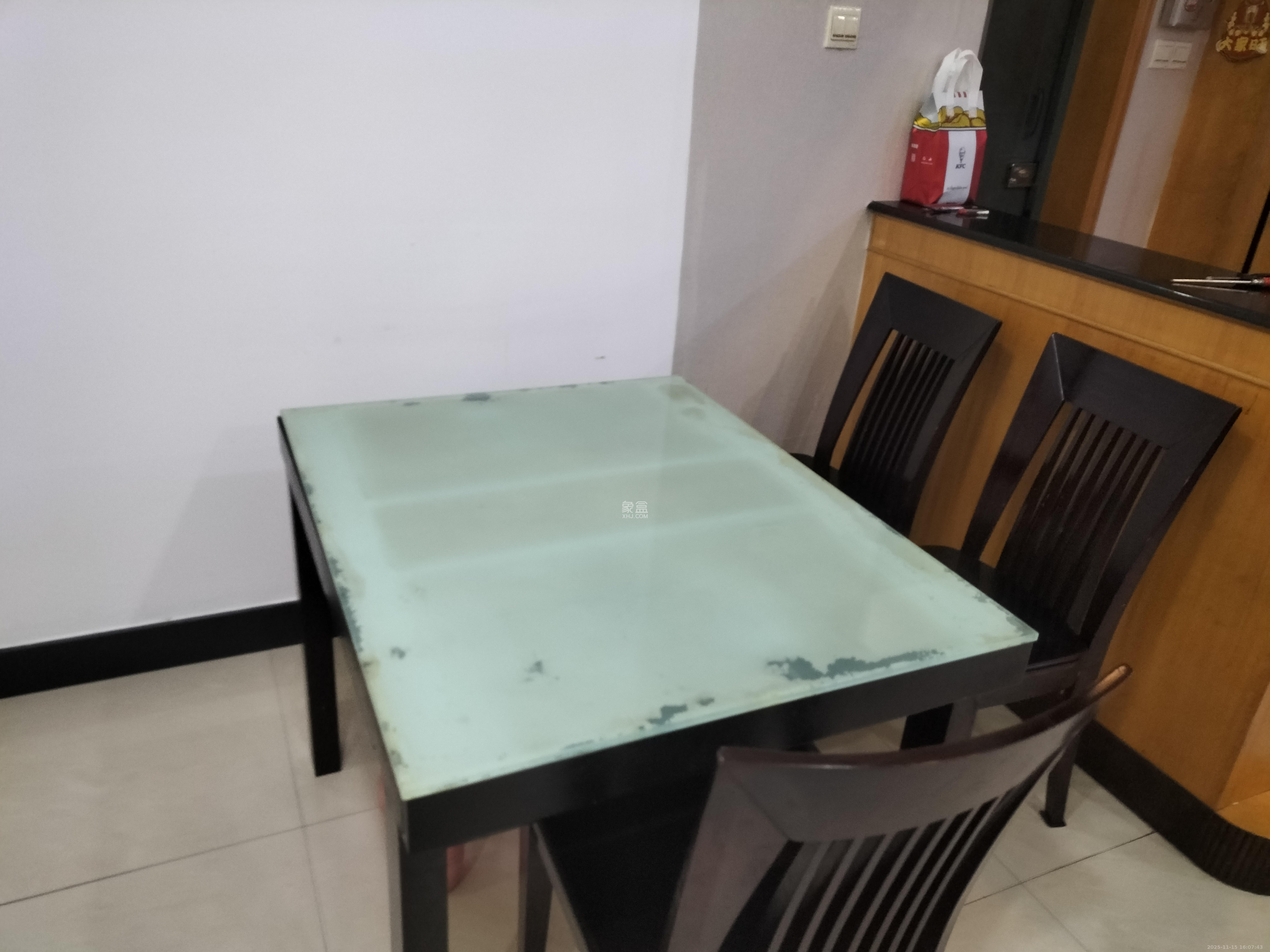 白沙苑  3室2厅2卫    2000.0元/月室内图