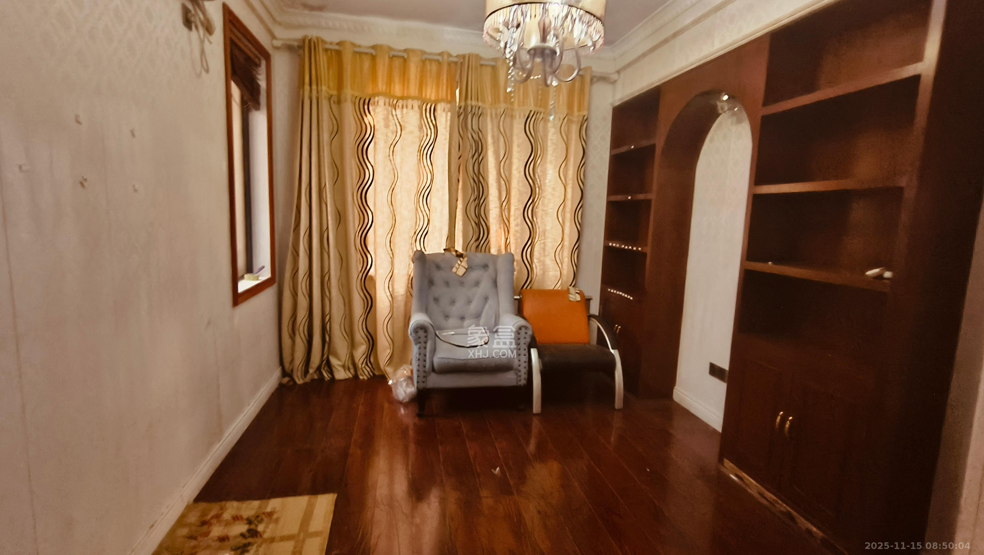 美林水郡  4室2厅2卫    2800.0元/月室内图