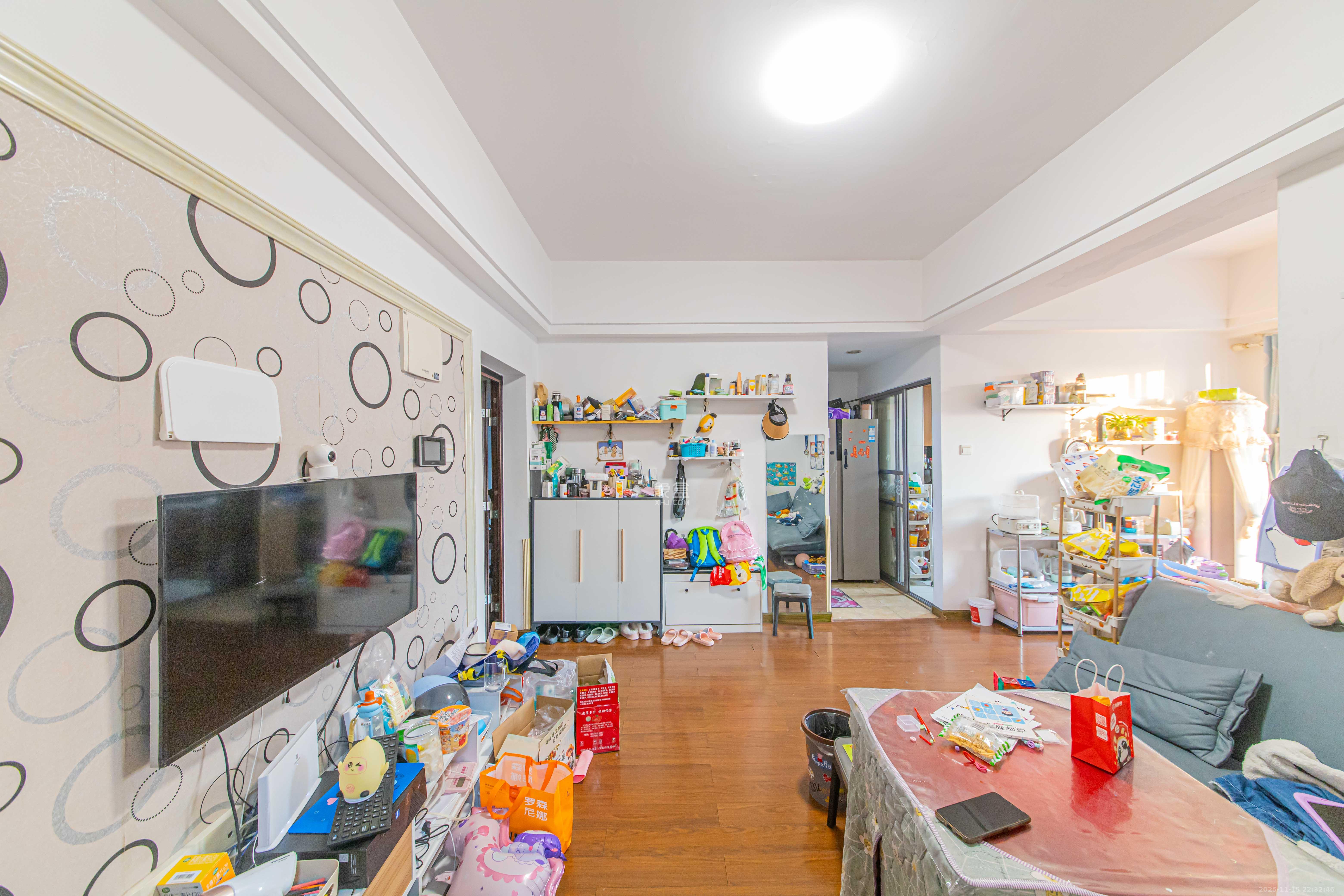 环宇天地、中海地产（中信城市广场二期）  2室2厅1卫    50.0万