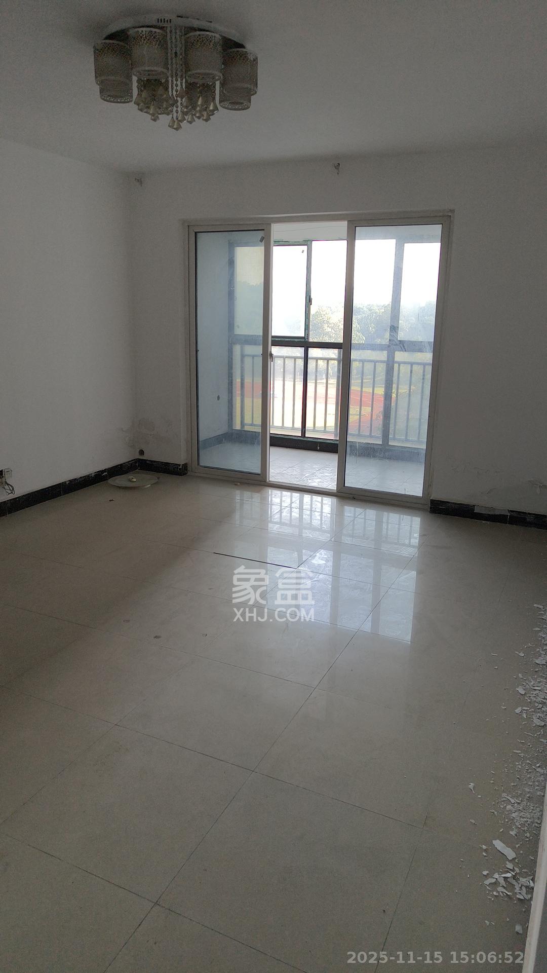 美利新世界  1室2厅2卫    2200.0元/月