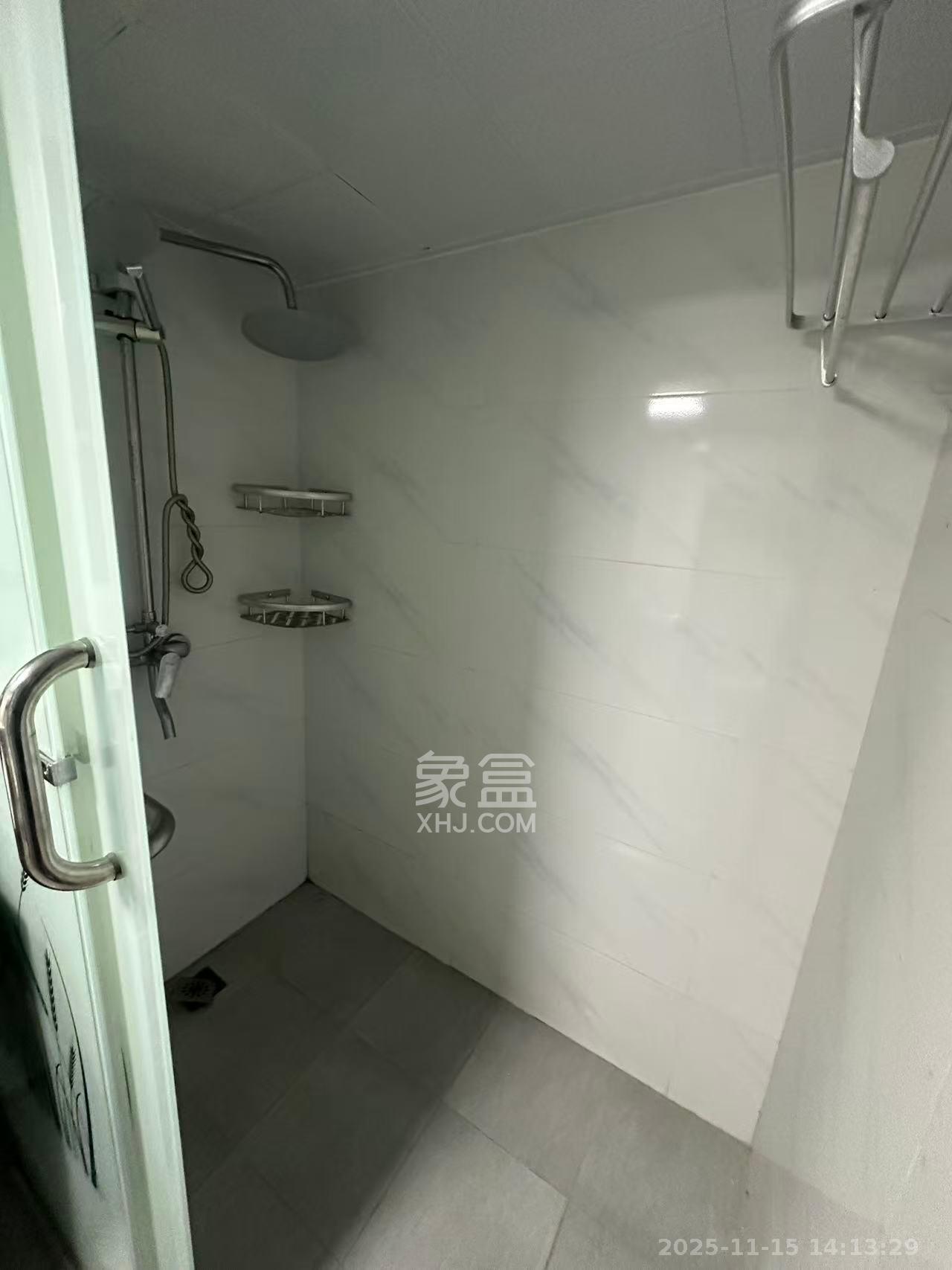 天麓轻奢国际 1室1厅1卫 1200.0元/月 天麓轻奢国际 1室1厅1卫 1200.0元/月室内图