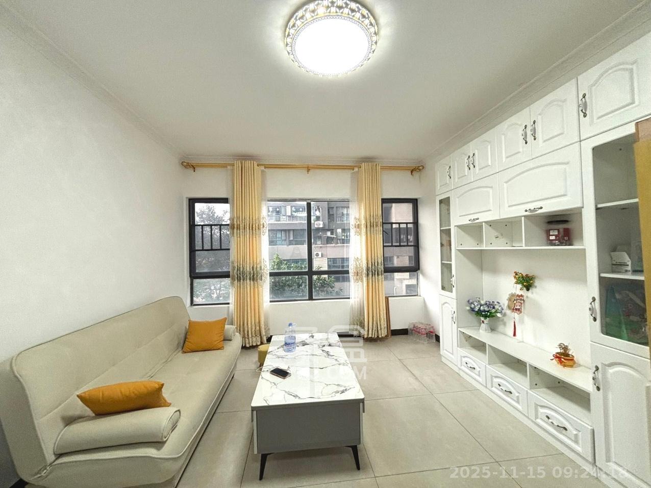 中信文化广场(中信新城二期) 2室2厅1卫 1600.0元/月 中信文化广场(中信新城二期) 2室2厅1卫 1600.0元/月室内图