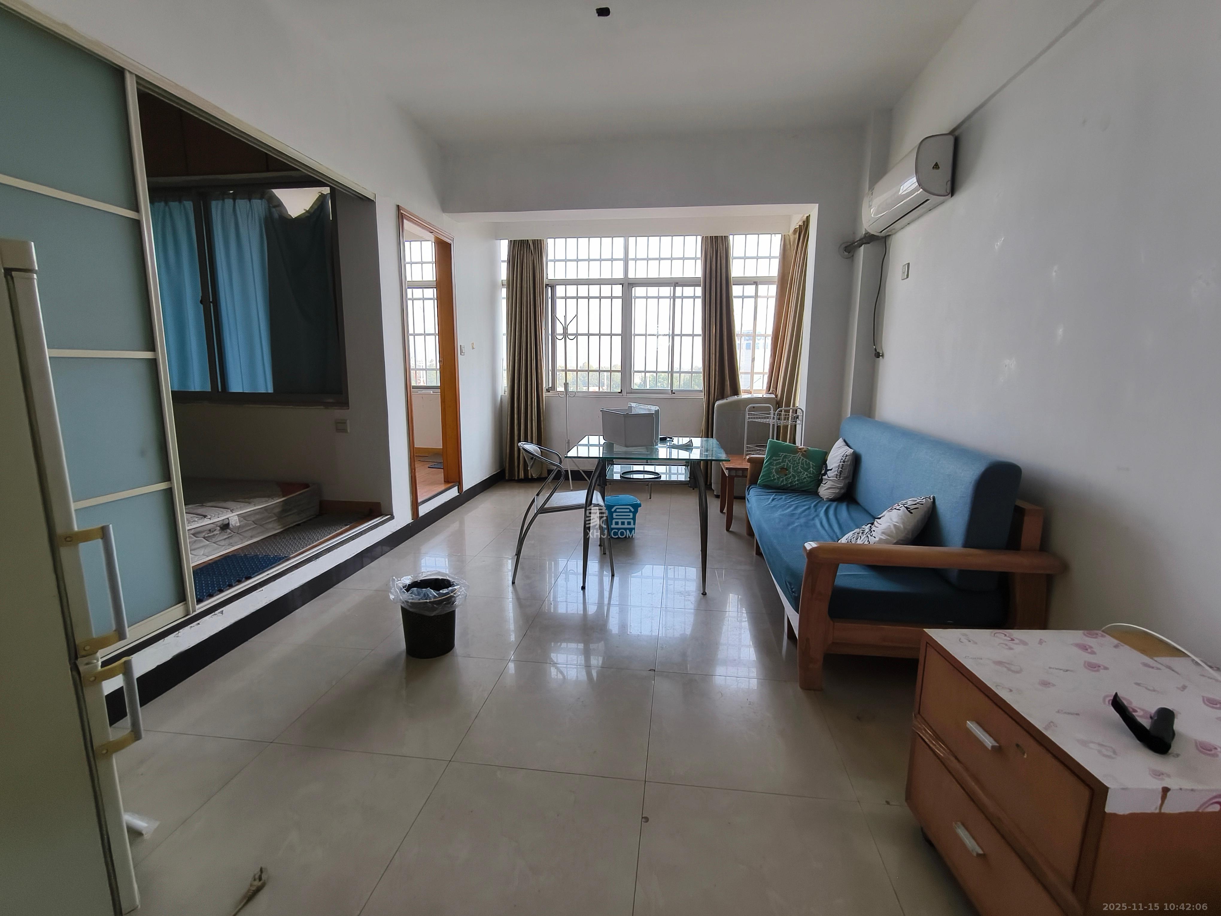 玲珑阁（陈家湖社区）  1室1厅1卫    1280.0元/月室内图