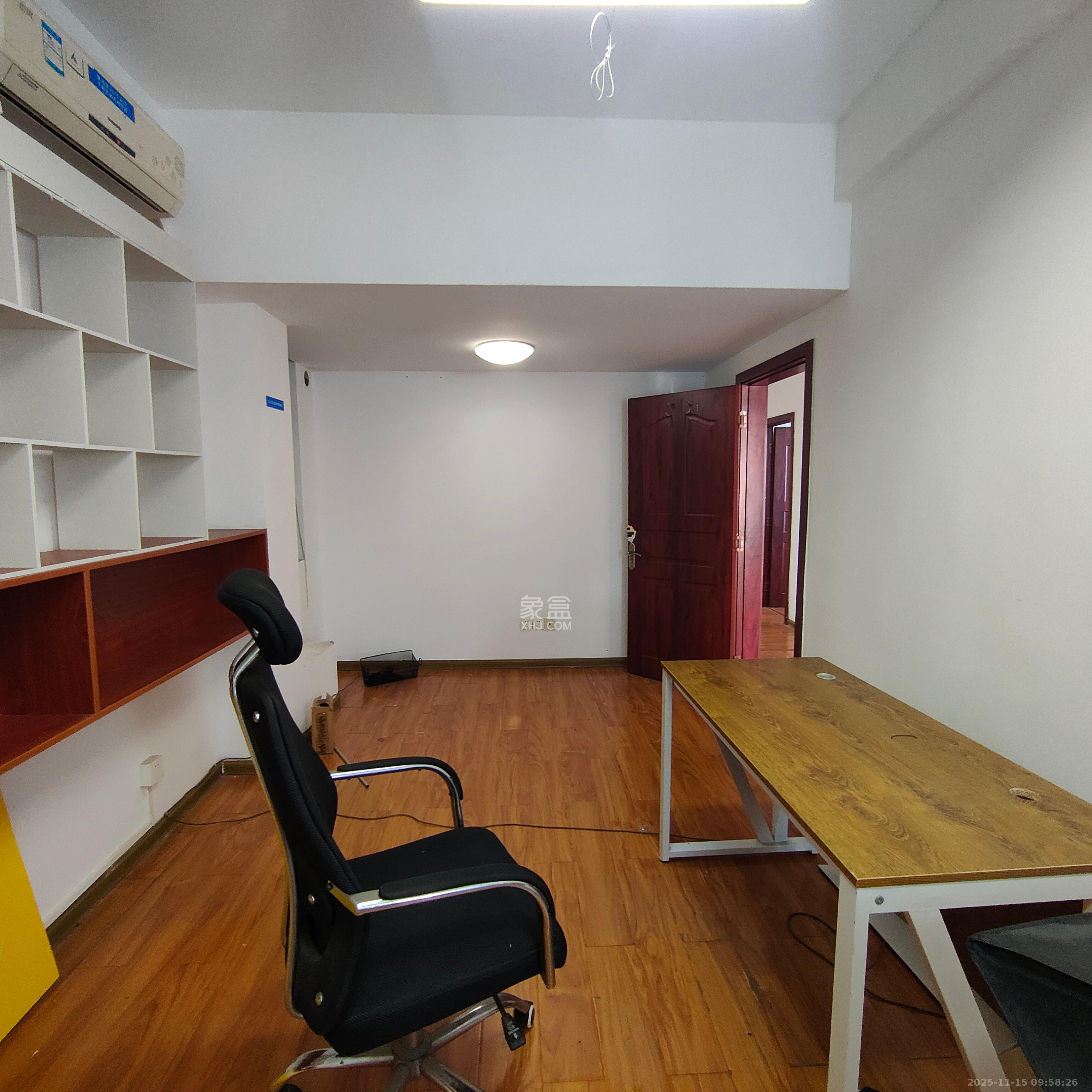 长城华都 1室2厅1卫 3000.0元/月 长城华都 1室2厅1卫 3000.0元/月室内图