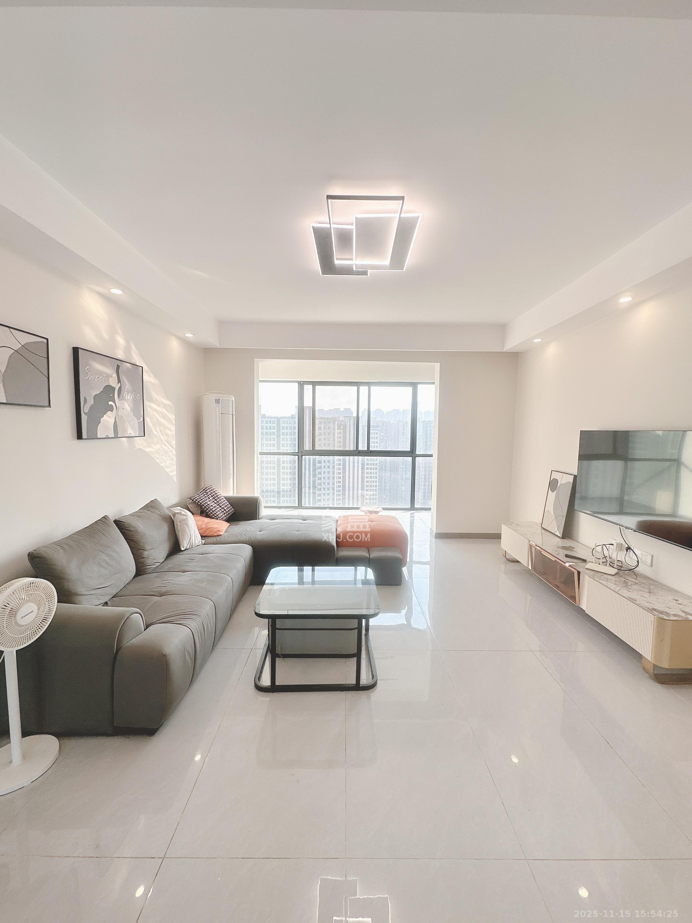 骑龙大街（骑龙苑）  3室2厅2卫    3300.0元/月室内图