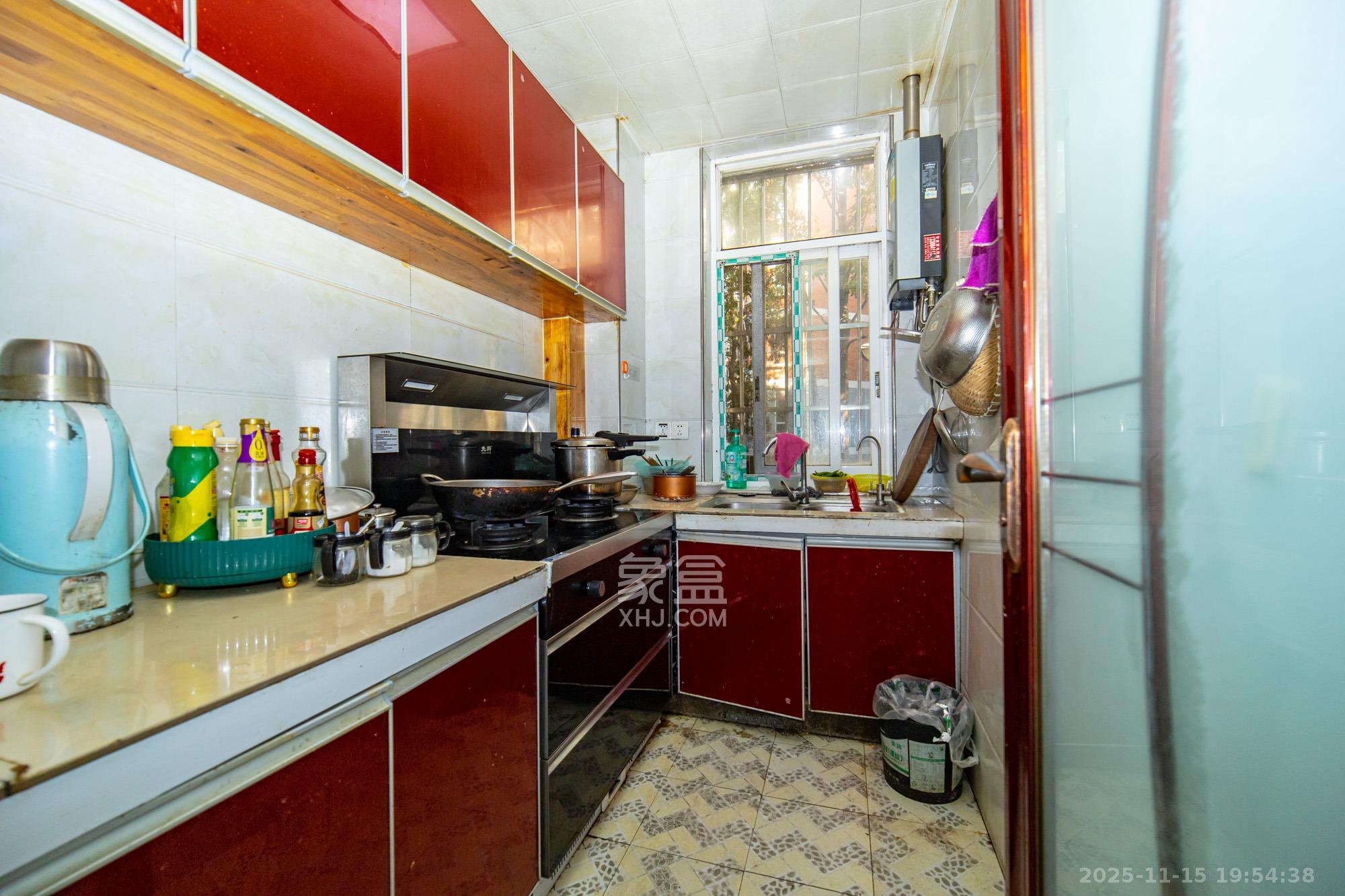 山水人家一二期 2室2厅1卫 51.0万 山水人家一二期 2室2厅1卫 51.0万厨房