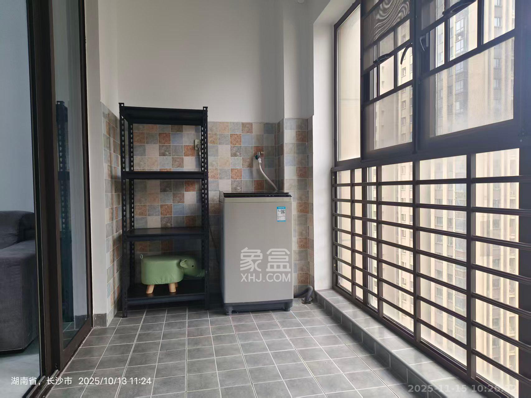 光明E城 3室2厅1卫 2500.0元/月 光明E城 3室2厅1卫 2500.0元/月室内图