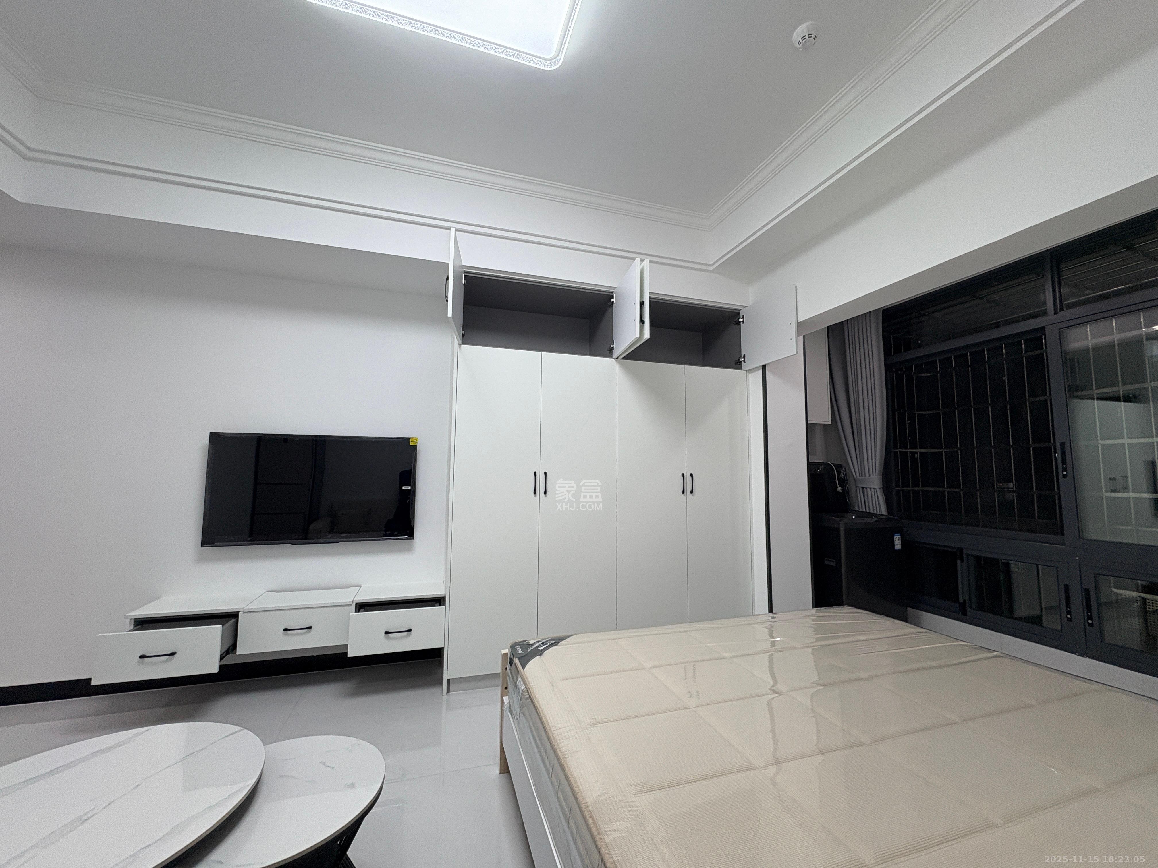 嘉雨兴园  1室1厅1卫    1800.0元/月室内图