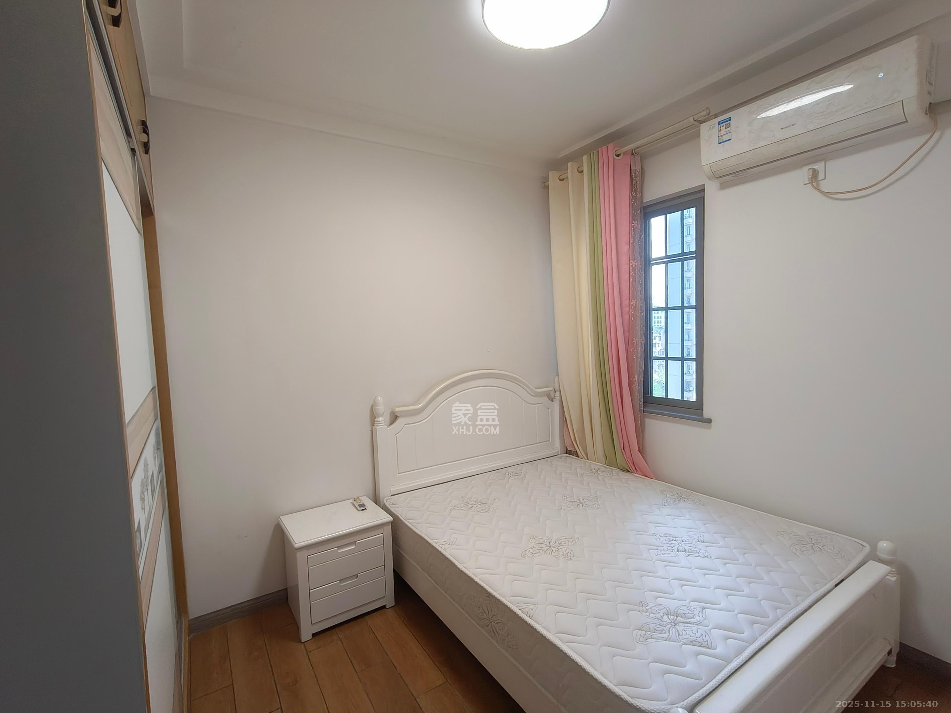 钱隆世家  2室1厅1卫    2200.0元/月室内图