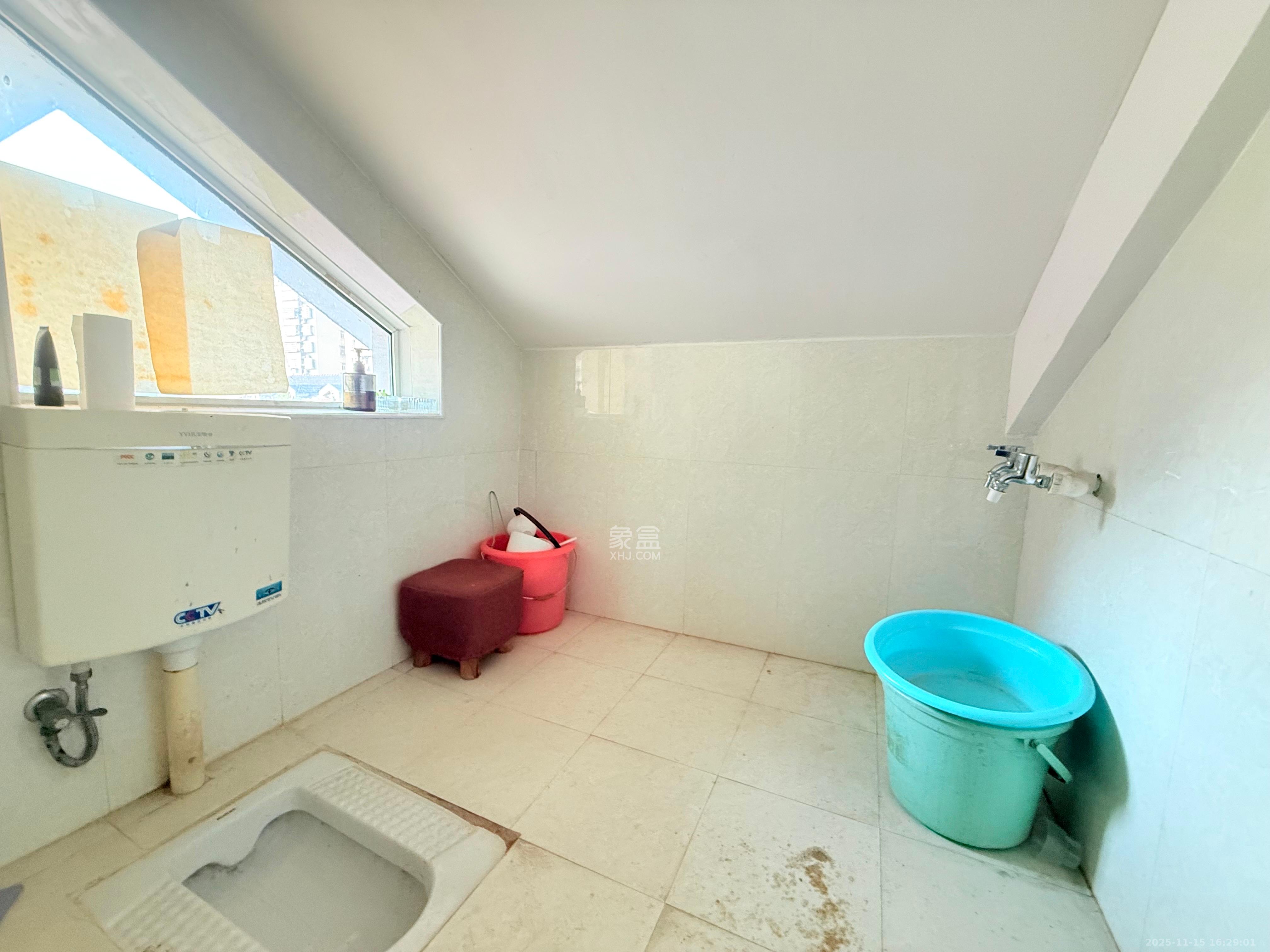 湘樟园小区（湘樟家园）  3室2厅2卫    1500.0元/月室内图