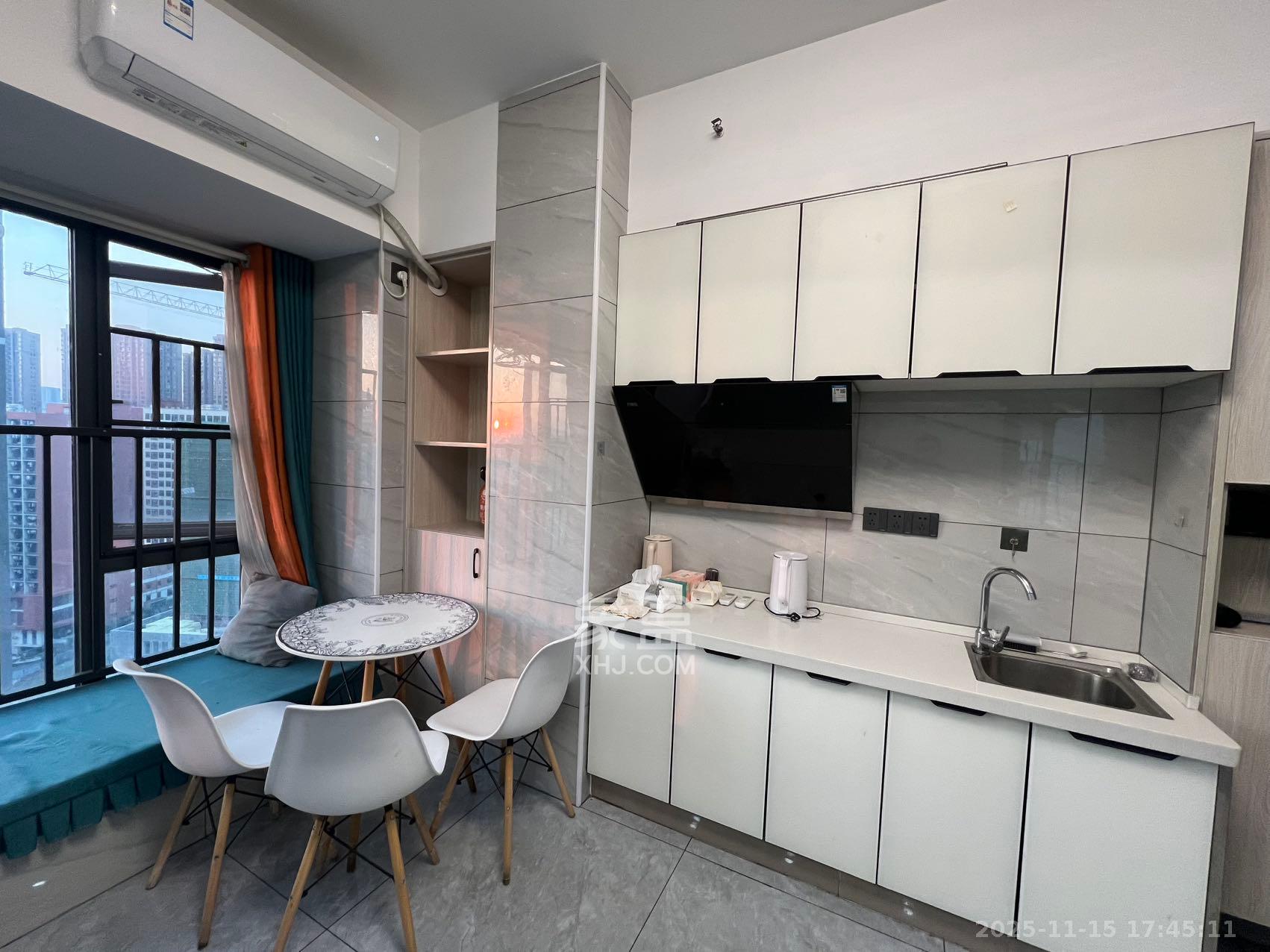 复地星光天地  2室1厅1卫    2800.0元/月室内图