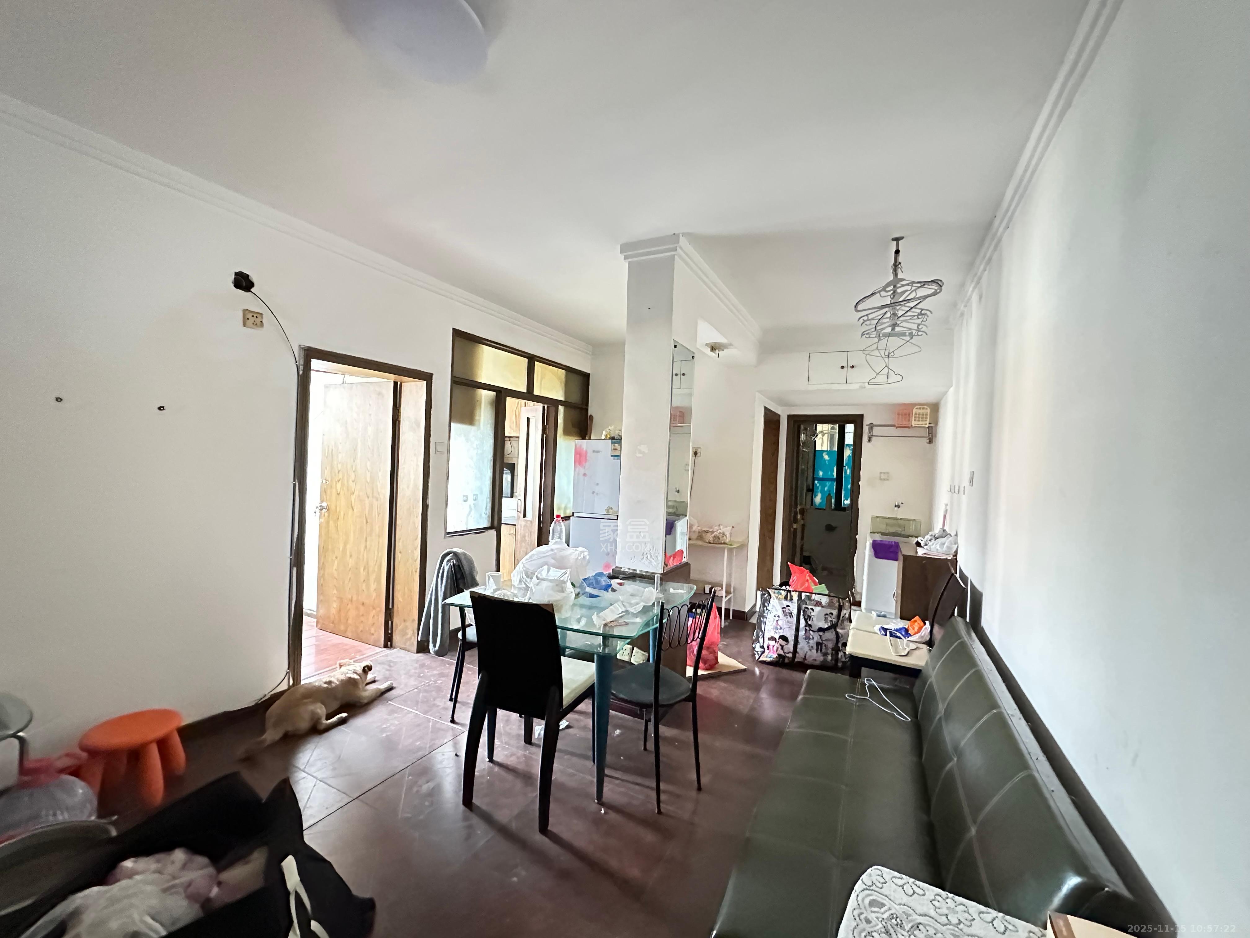 东方新城  2室1厅1卫    1500.0元/月