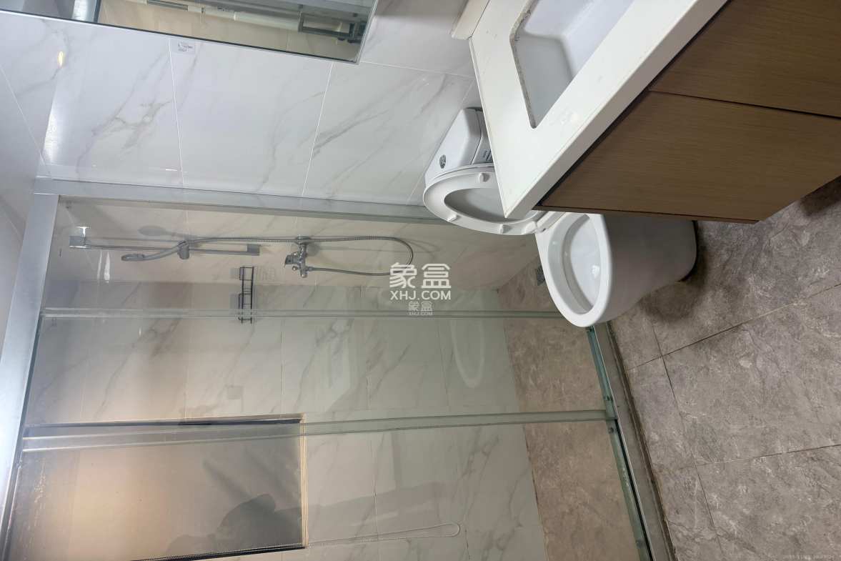 招商华发依云曦城 3室2厅2卫 2300.0元/月 招商华发依云曦城 3室2厅2卫 2300.0元/月室内图