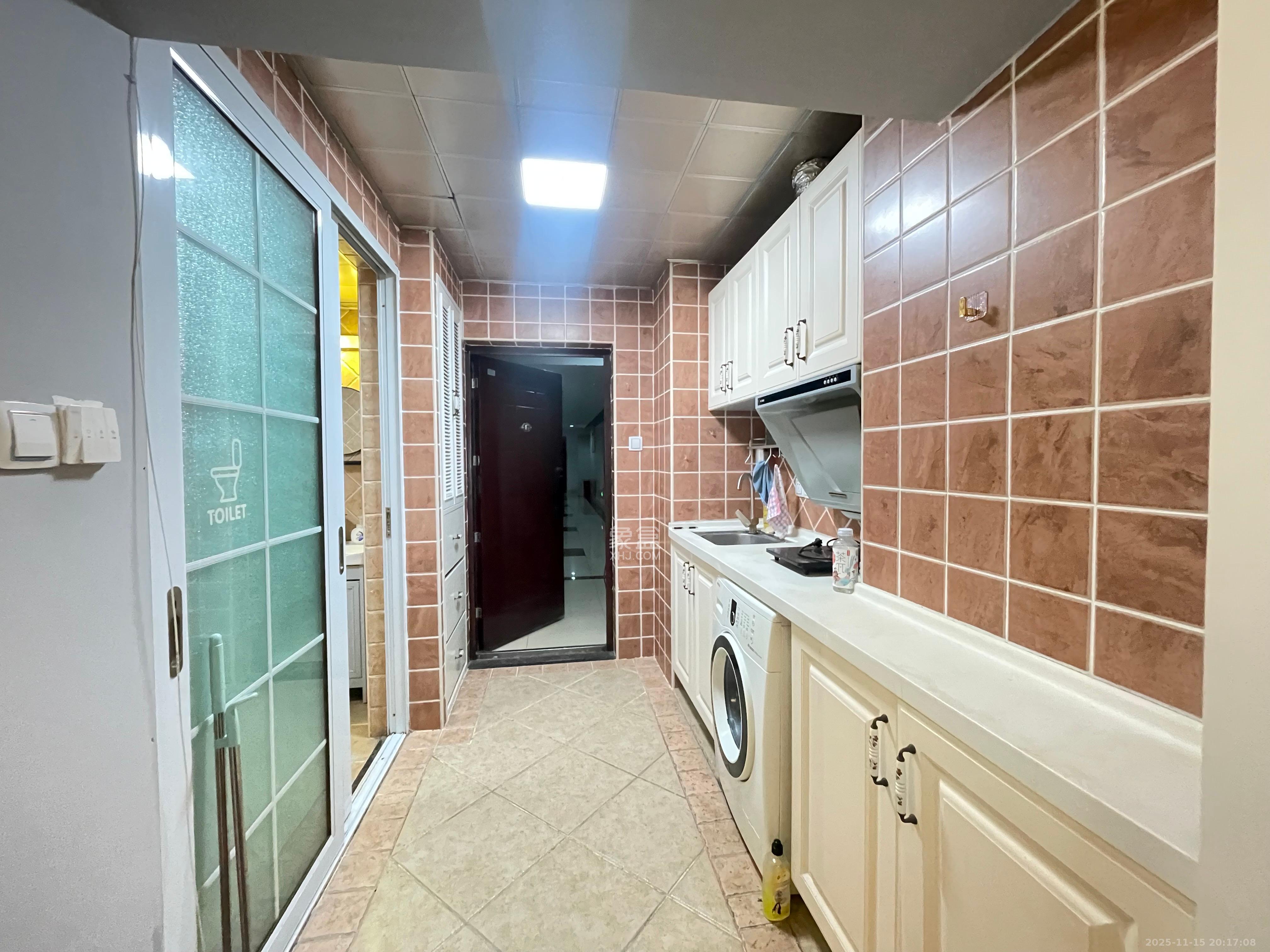 荣悦台 1室0厅0卫 2400.0元/月 荣悦台 1室0厅0卫 2400.0元/月室内图