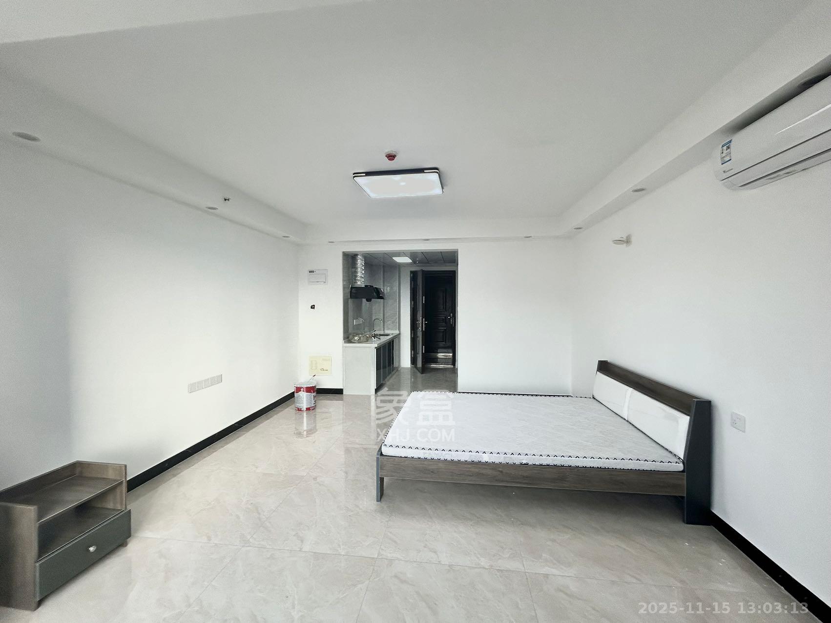 中海珑悦府  1室0厅0卫    1300.0元/月室内图