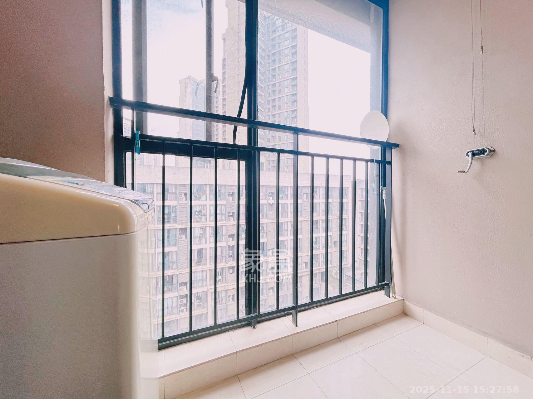 万科金域华府一期  1室1厅1卫    1100.0元/月室内图