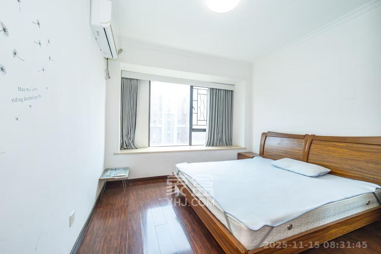 华润凤凰城二期  3室2厅1卫    2000.0元/月