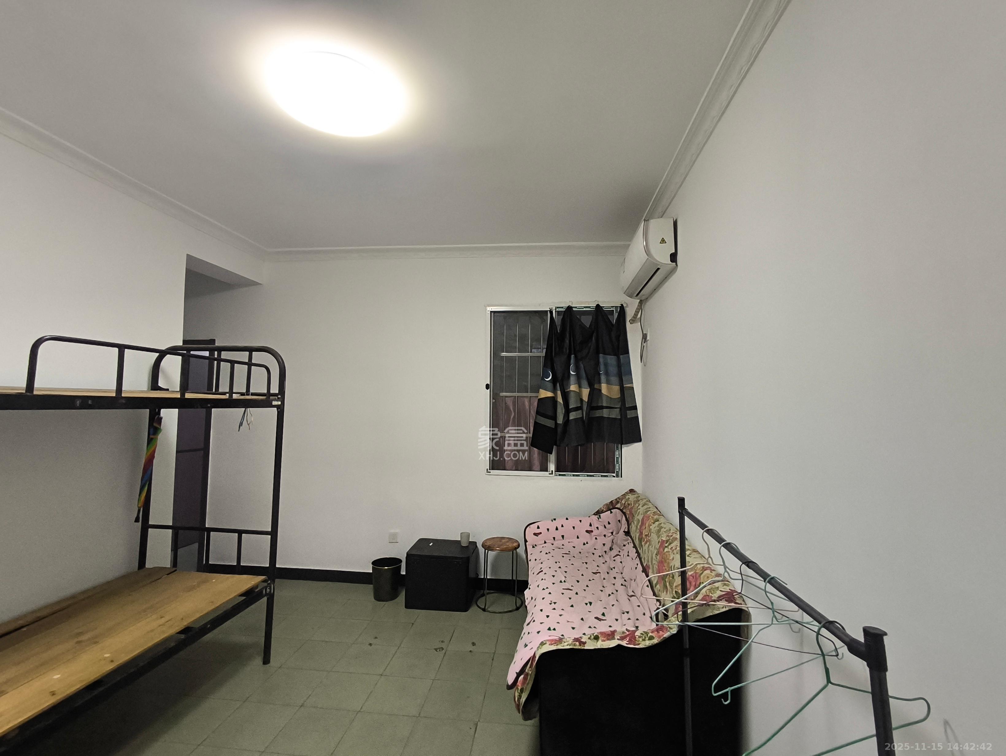 东风路新二村 3室2厅1卫 2000.0元/月 东风路新二村 3室2厅1卫 2000.0元/月室内图