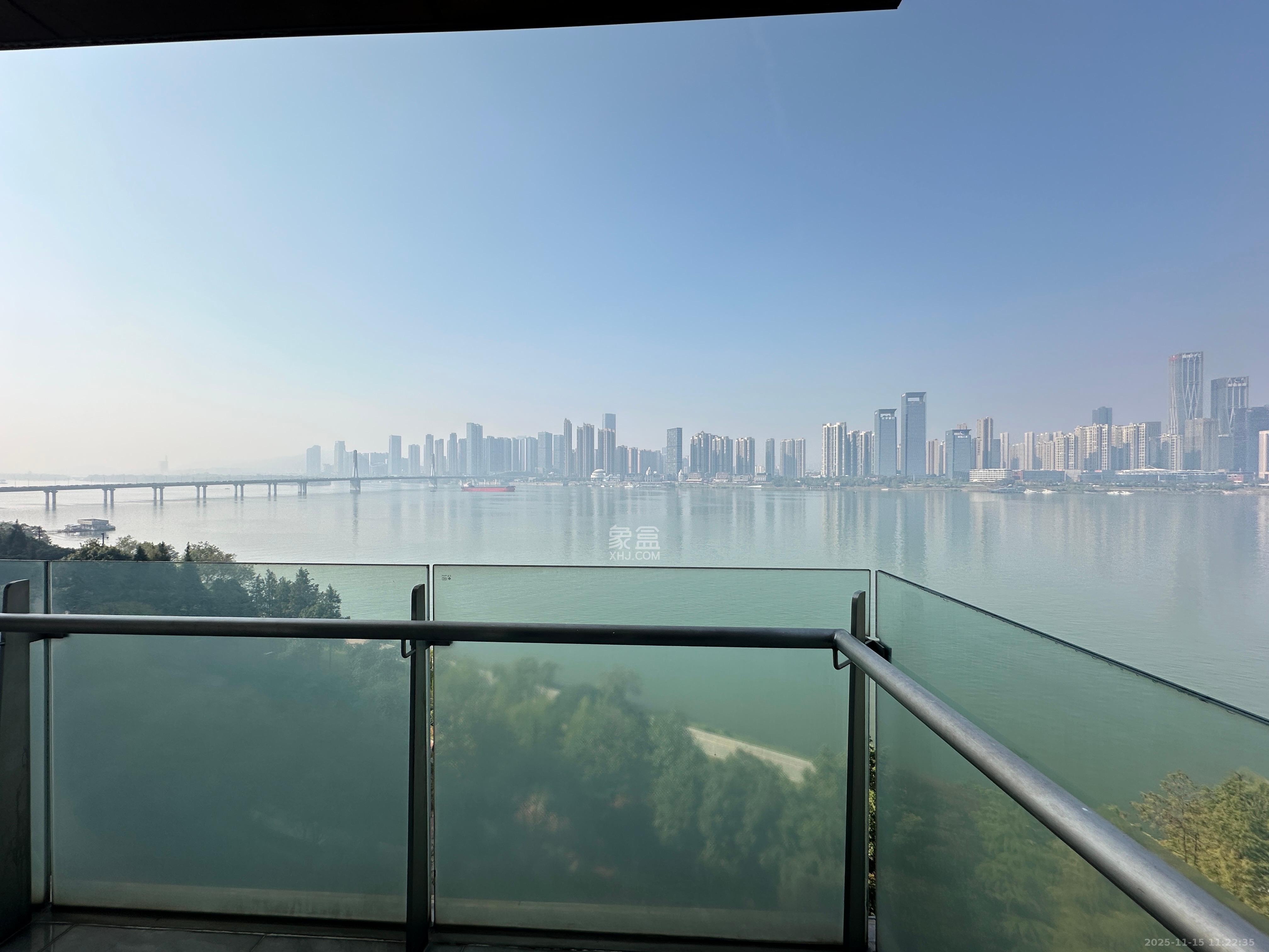 北辰定江洋  3室2厅2卫    7500.0元/月室内图