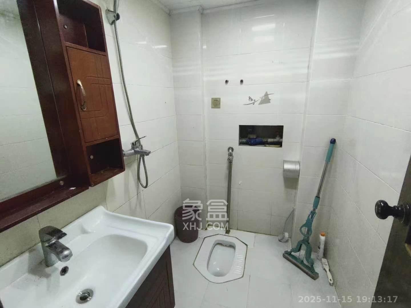 朝阳银座 3室1厅1卫 2500.0元/月 朝阳银座 3室1厅1卫 2500.0元/月室内图