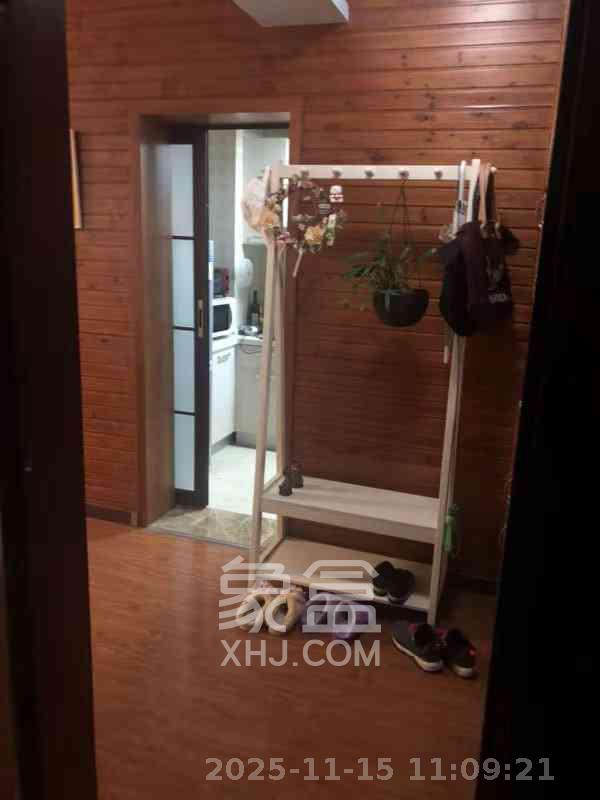 钰龙天下一期  3室2厅2卫    2500.0元/月室内图