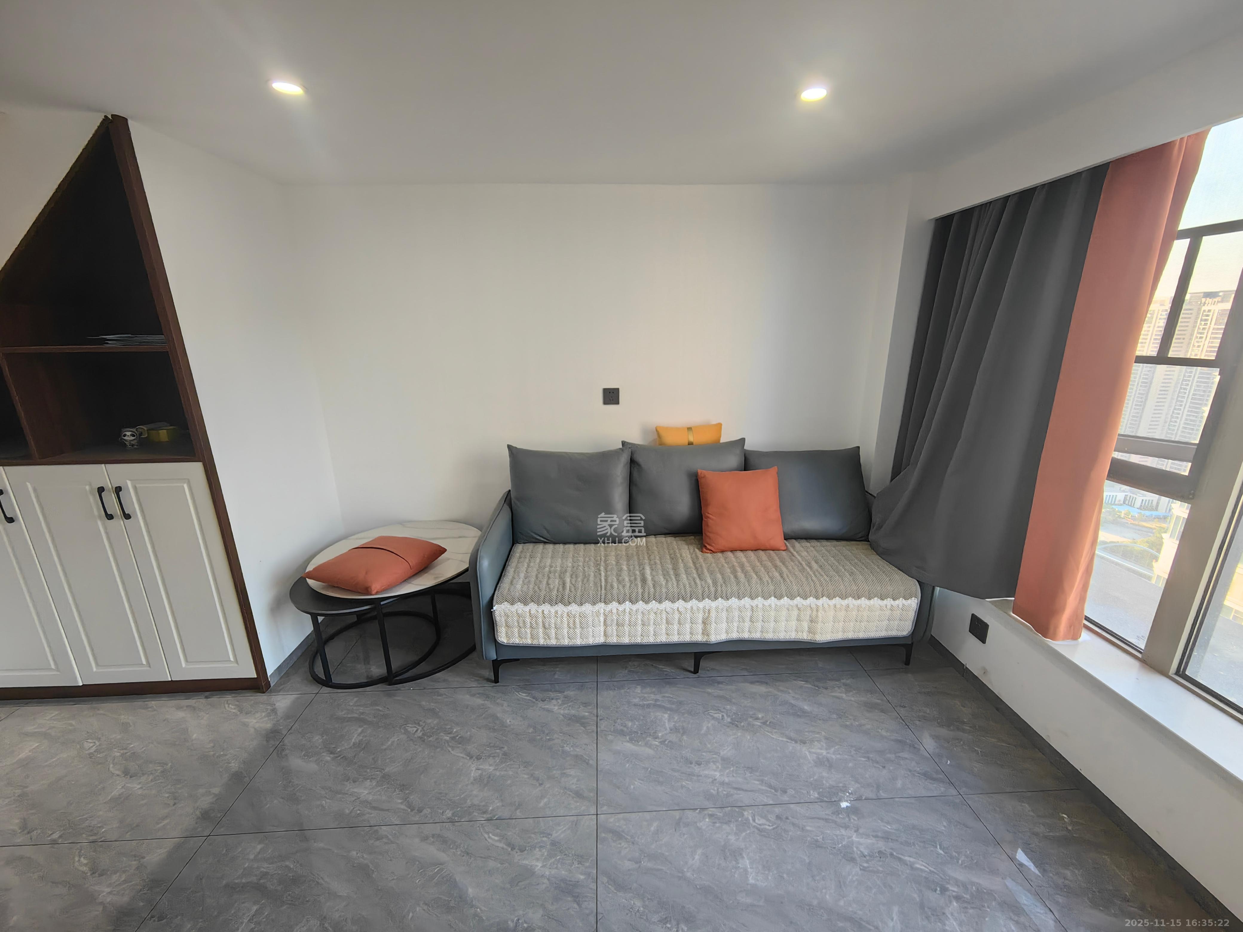 梅溪湖金茂湾 2室1厅1卫 1900.0元/月 梅溪湖金茂湾 2室1厅1卫 1900.0元/月室内图