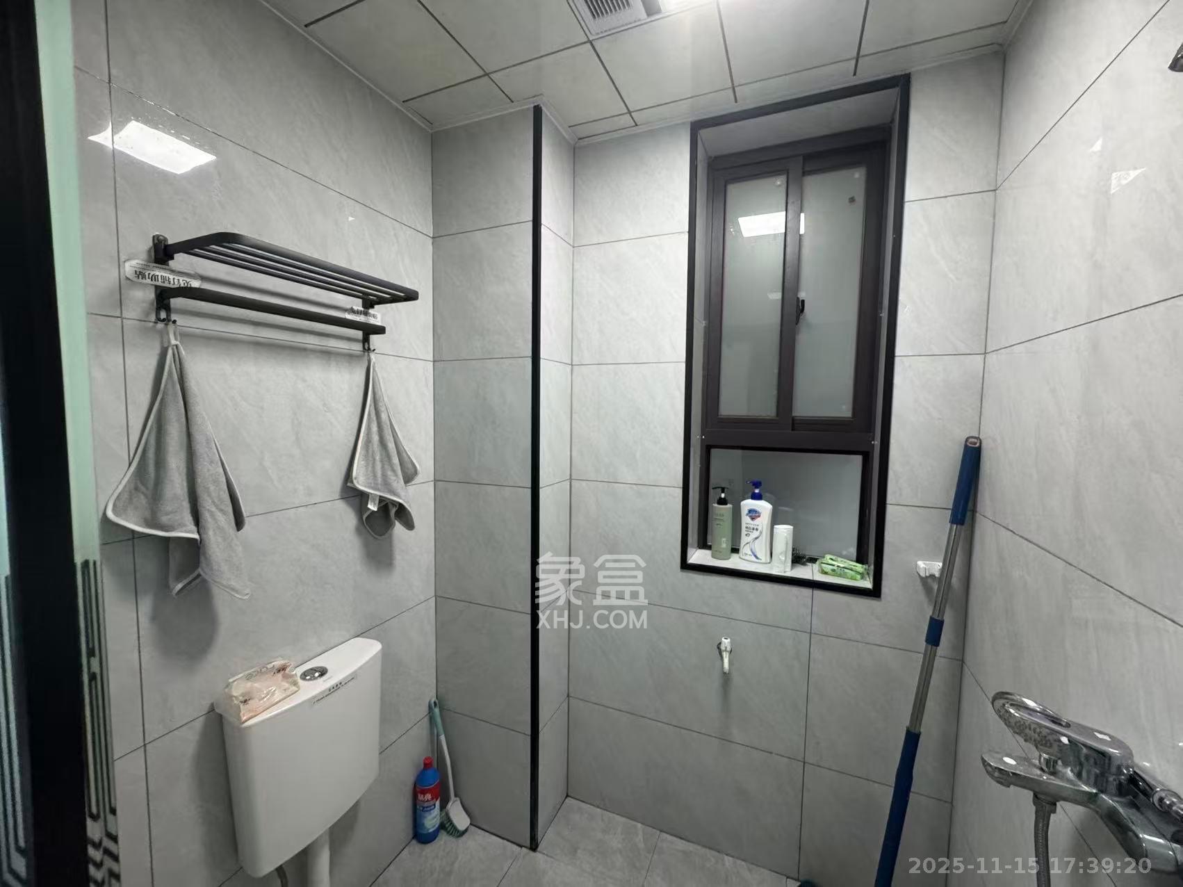 长房明宸府  1室0厅0卫    2000.0元/月室内图