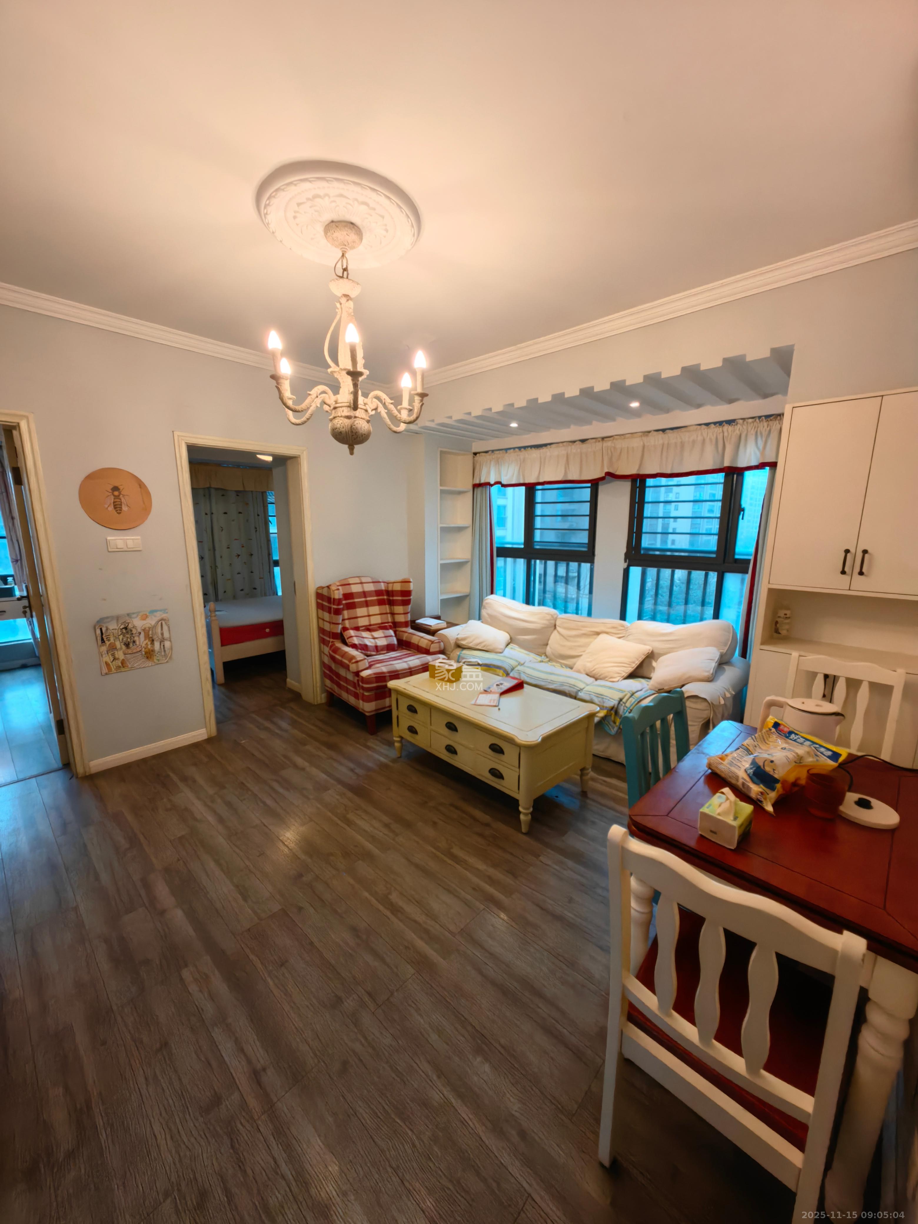 中建芙蓉工社  2室1厅1卫    1950.0元/月室内图