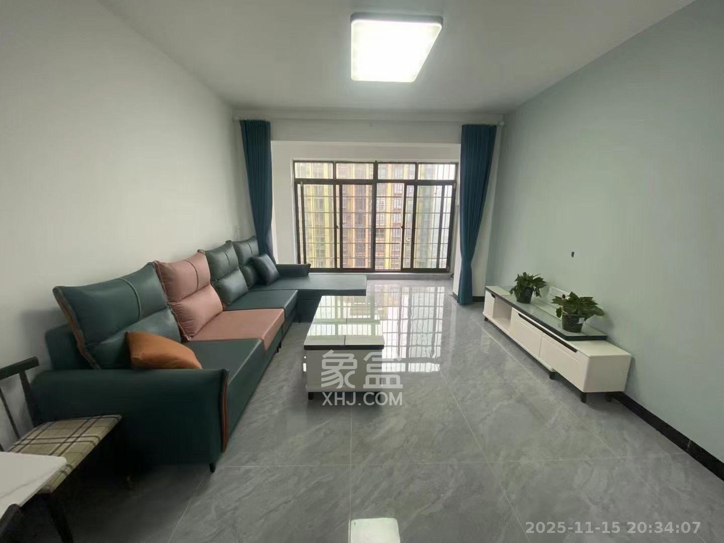 和润园三期  3室2厅1卫    2400.0元/月室内图