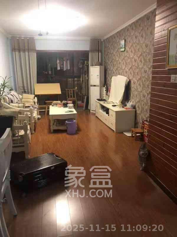 钰龙天下一期 3室2厅2卫 2500.0元/月 钰龙天下一期 3室2厅2卫 2500.0元/月室内图