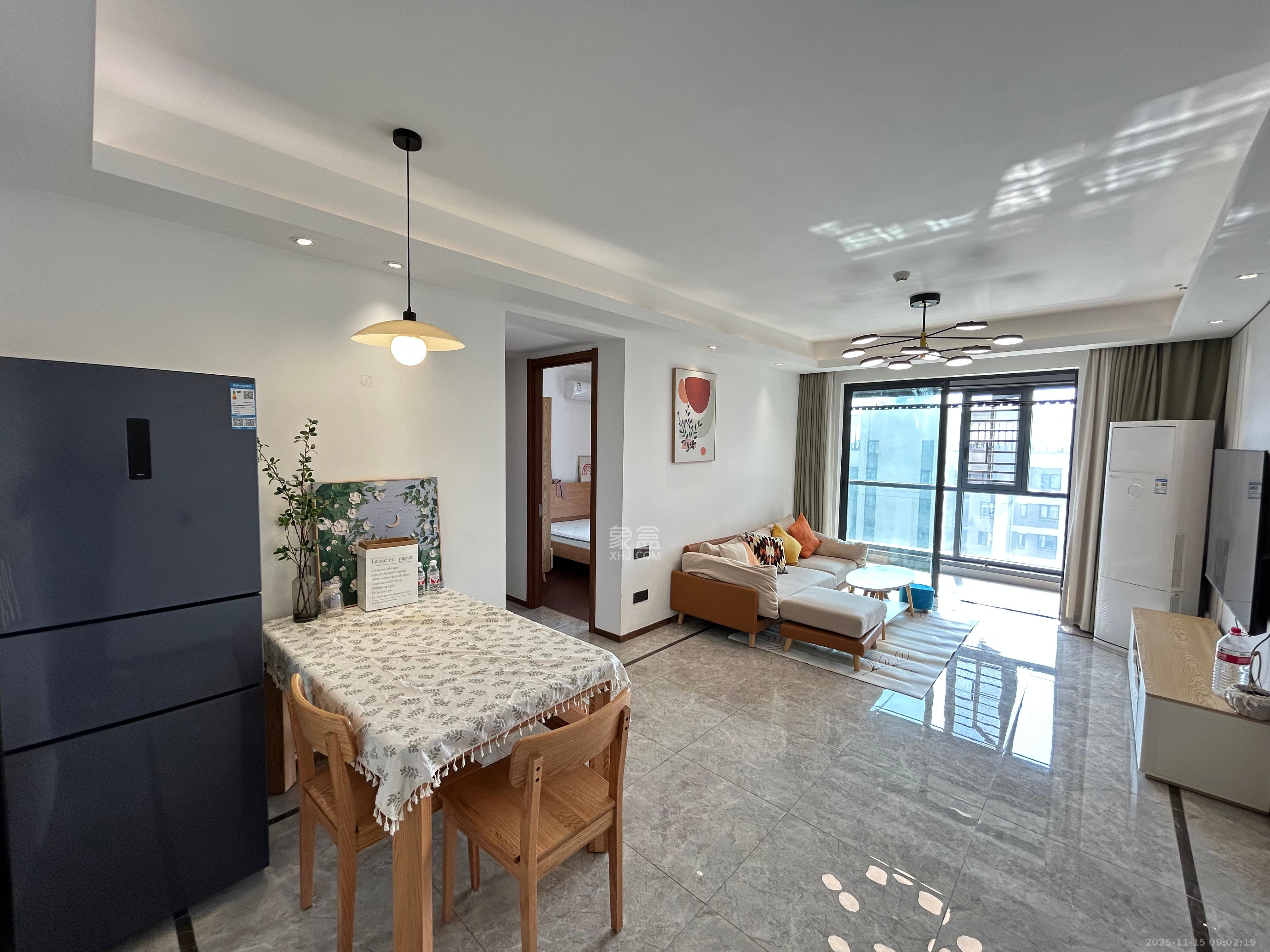 梅溪悦章  3室2厅2卫    3500.0元/月室内图