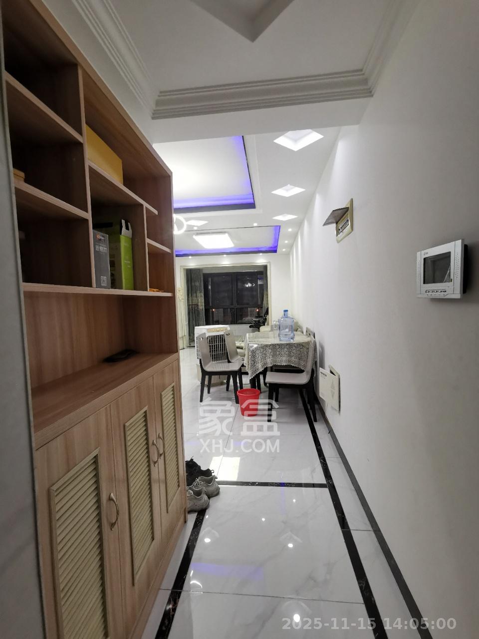 武广新都汇（新都华府二期）  3室2厅1卫    1700.0元/月