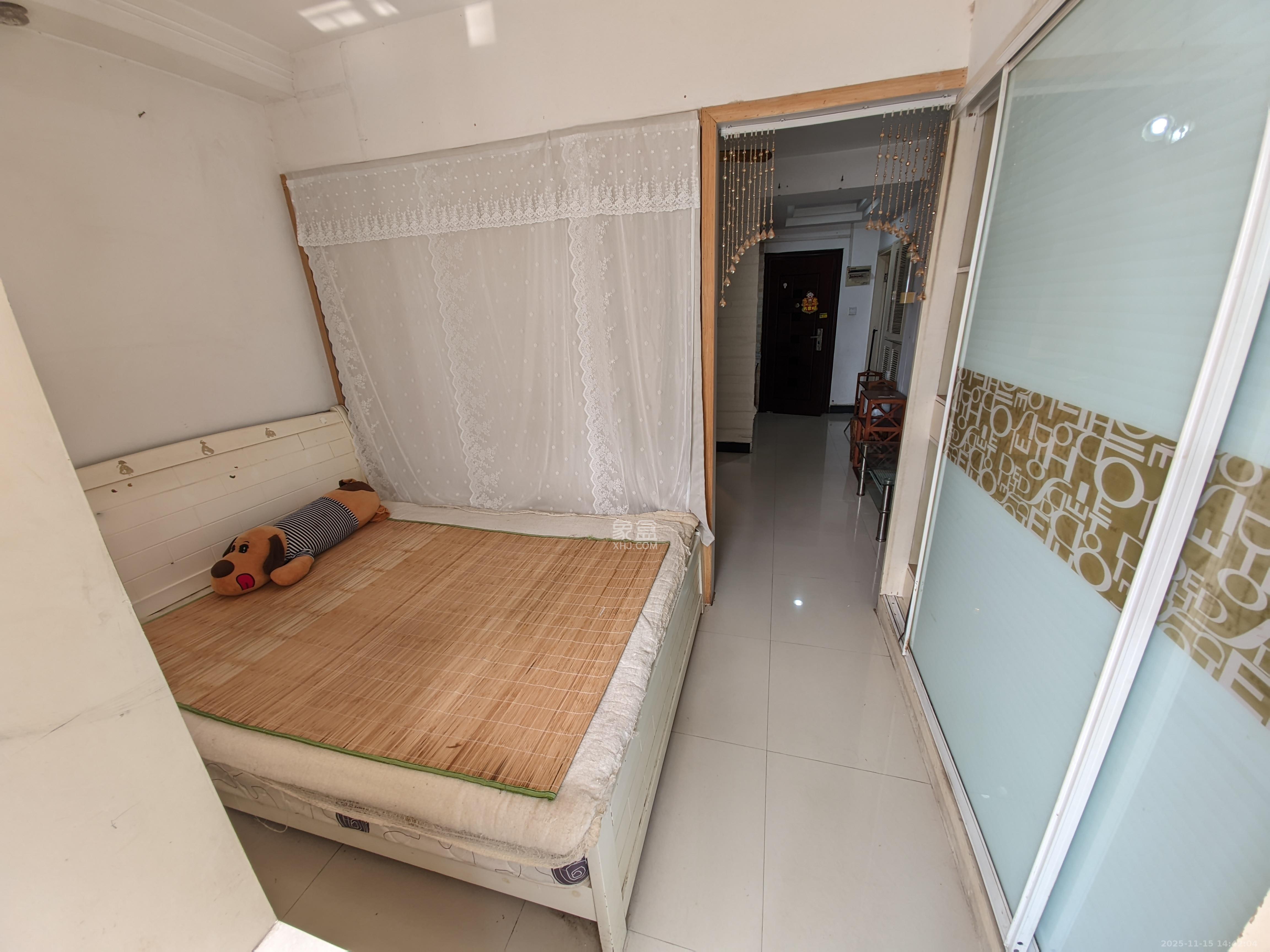 左岸右岸  2室1厅1卫    1600.0元/月室内图