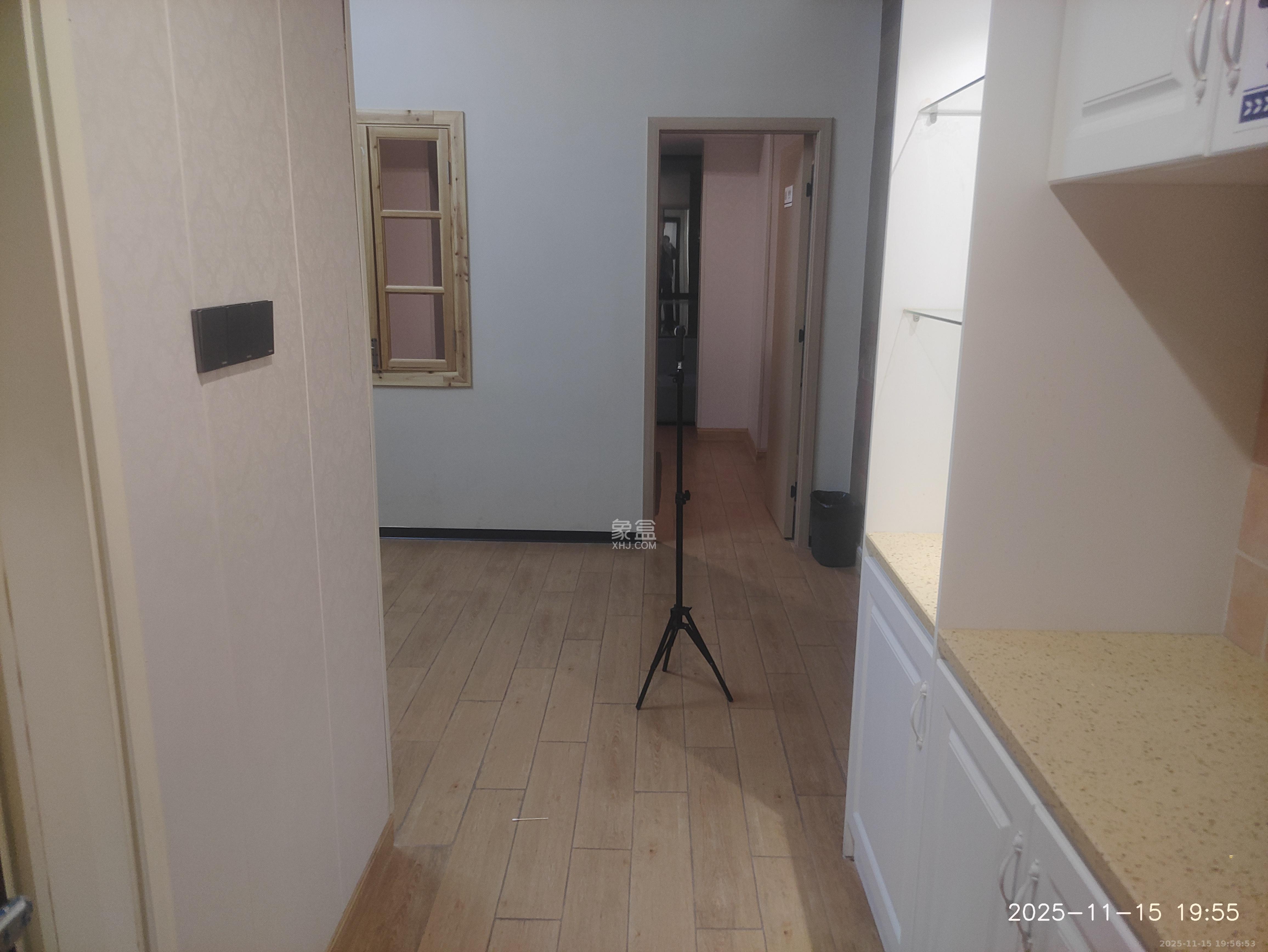 梅溪国际公寓（步步高新天地）  1室0厅0卫    1500.0元/月