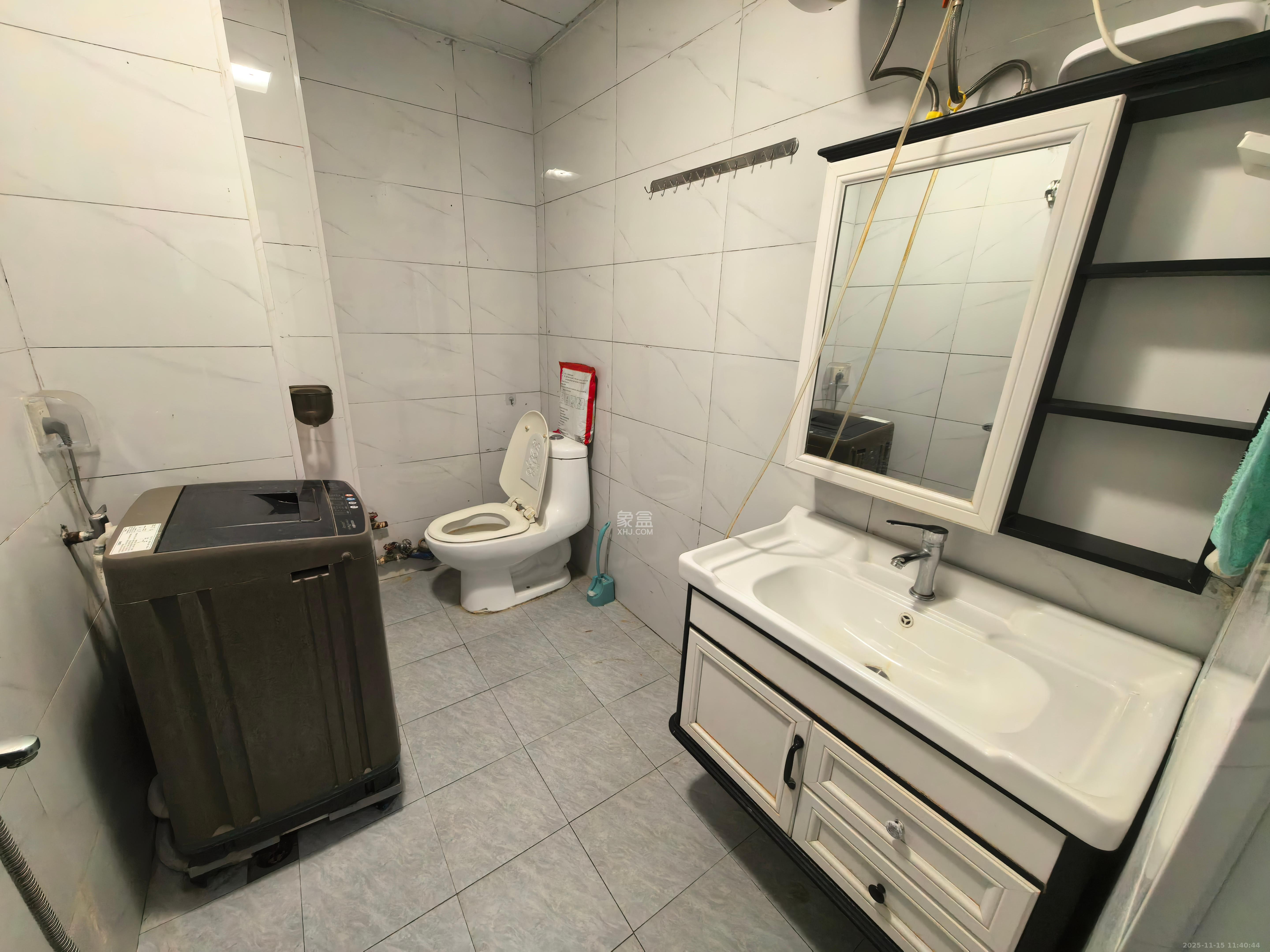 明城公寓  1室1厅1卫    1050.0元/月室内图