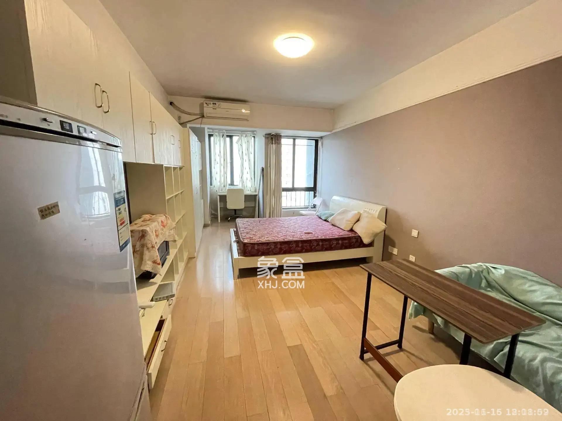 万科金色家园  1室1厅1卫    1100.0元/月室内图