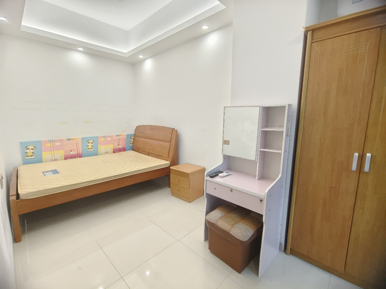 西城秀苑 2室2厅1卫 1800.0元/月 西城秀苑 2室2厅1卫 1800.0元/月室内图