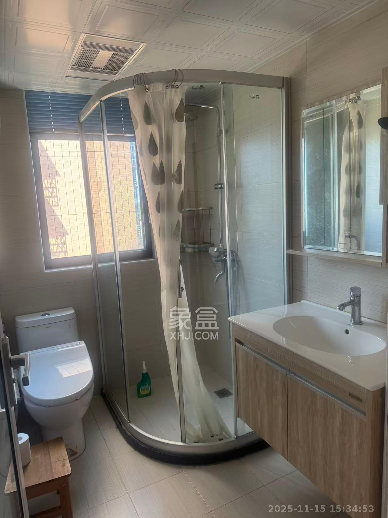 东业上城嘉苑（晟悦国际）  4室2厅2卫    3000.0元/月室内图