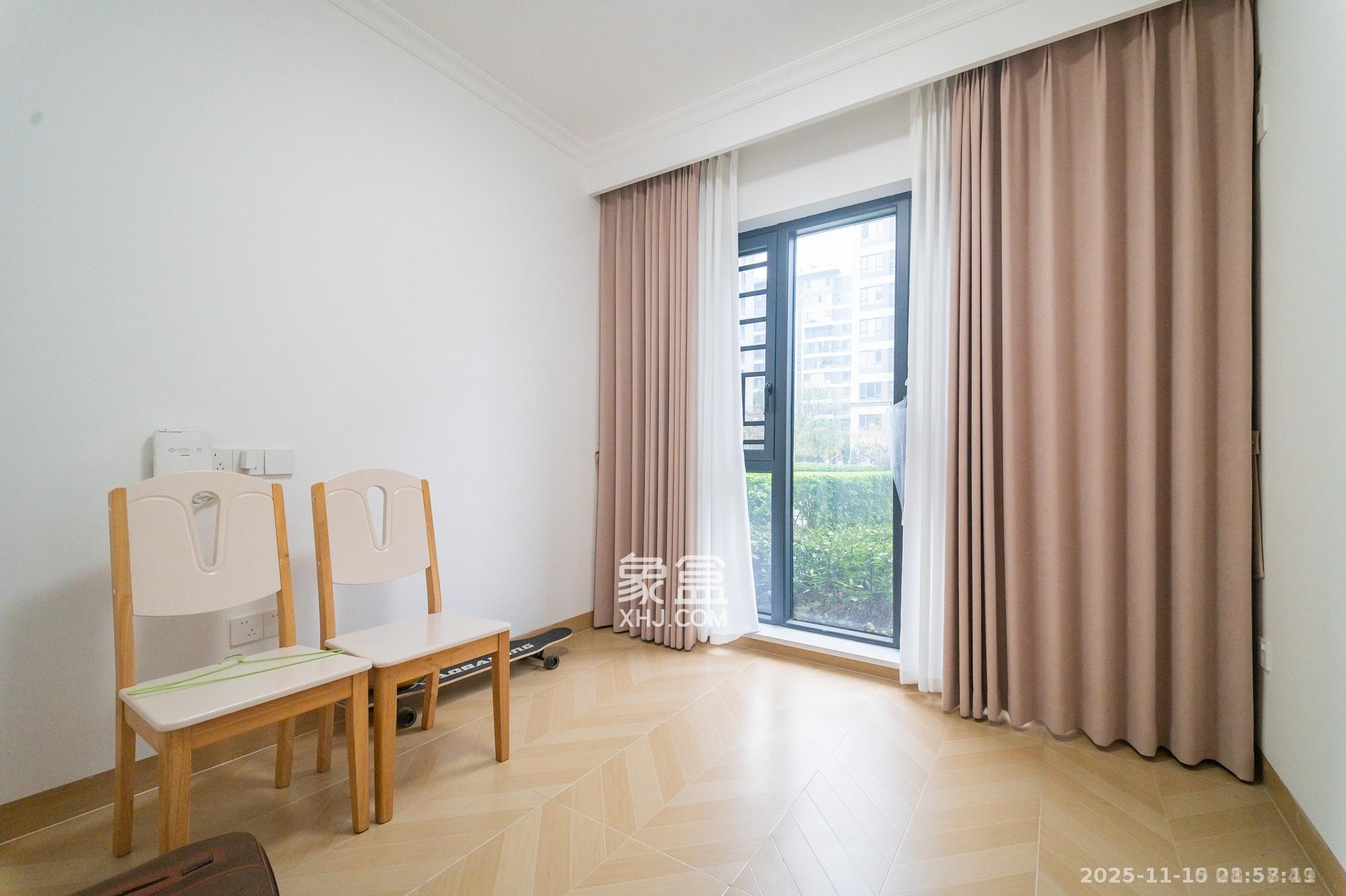 金辉优步星樾 3室2厅1卫 2500.0元/月 金辉优步星樾 3室2厅1卫 2500.0元/月室内图