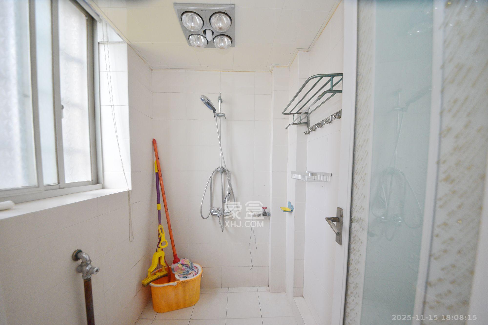 东方新世界 5室1厅2卫 3000.0元/月 东方新世界 5室1厅2卫 3000.0元/月室内图