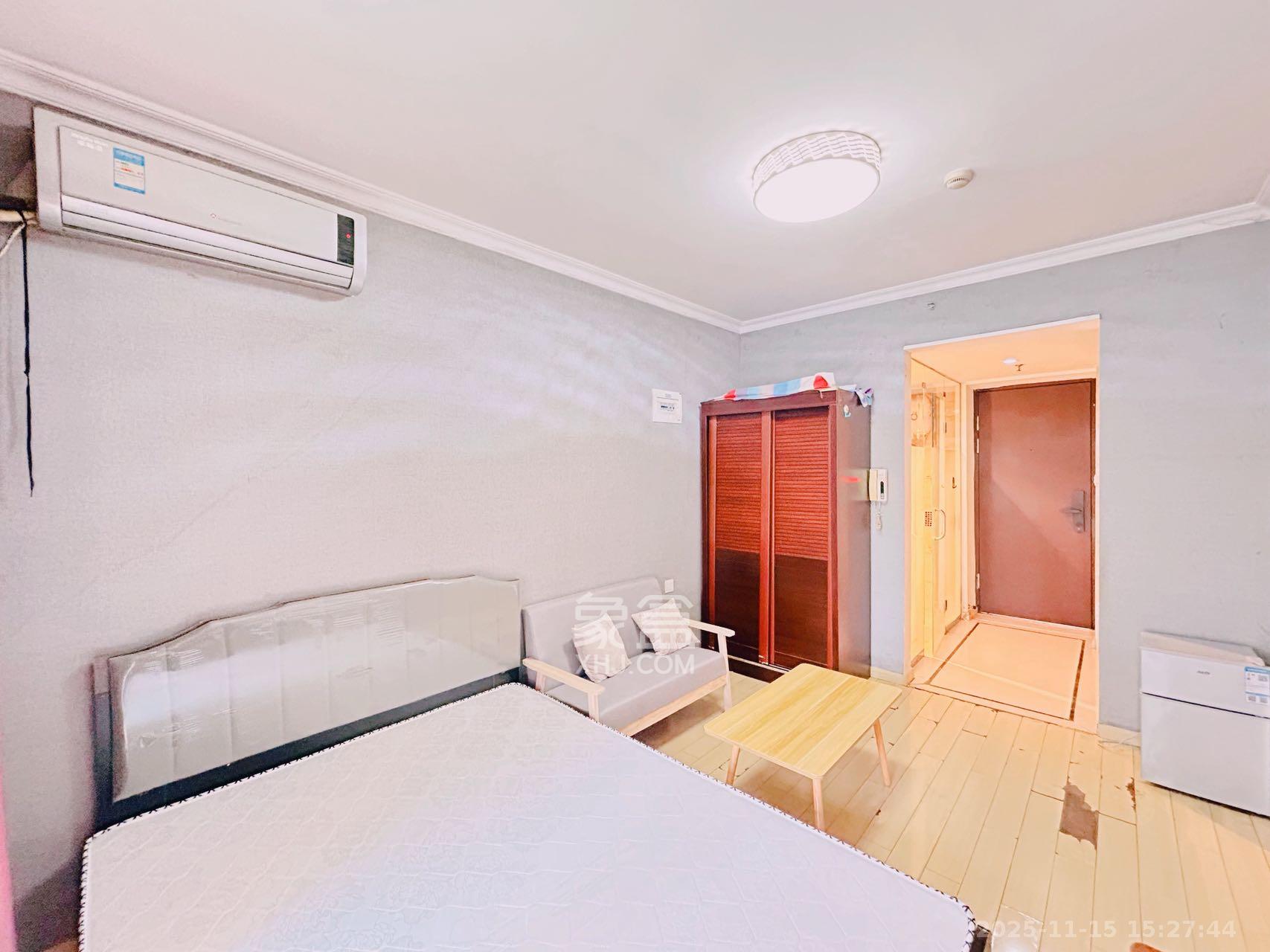 万科金域华府一期  1室1厅1卫    1100.0元/月室内图